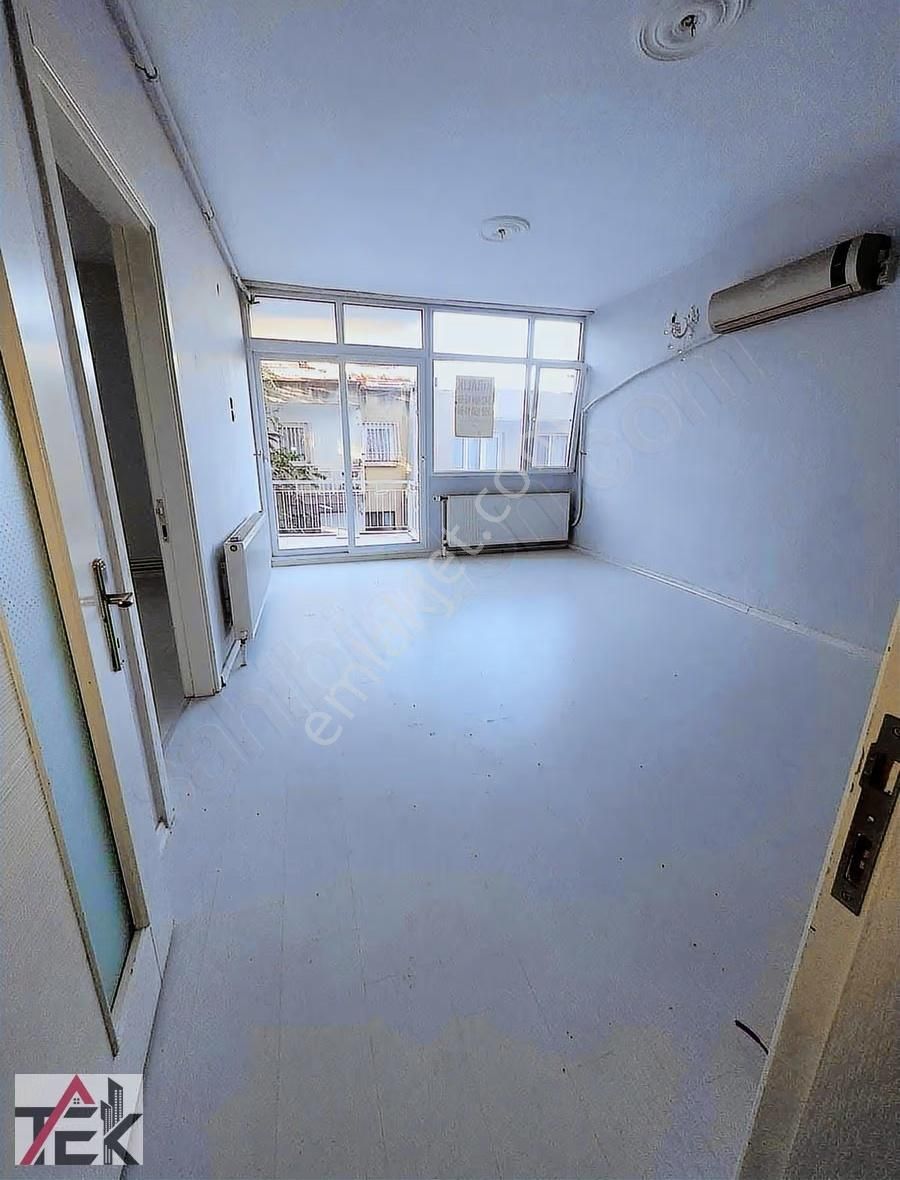 Merkezi Konumda Karataş Tramvayına Yakın Kiralık 2+1 Daire