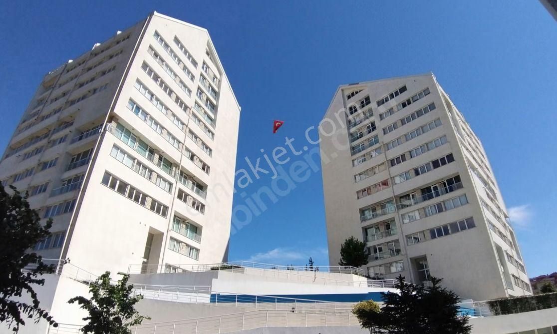 Dumankaya Dizayn Sitesinde Ara Kat Eşyalı Kiralık 2+1 Daire.