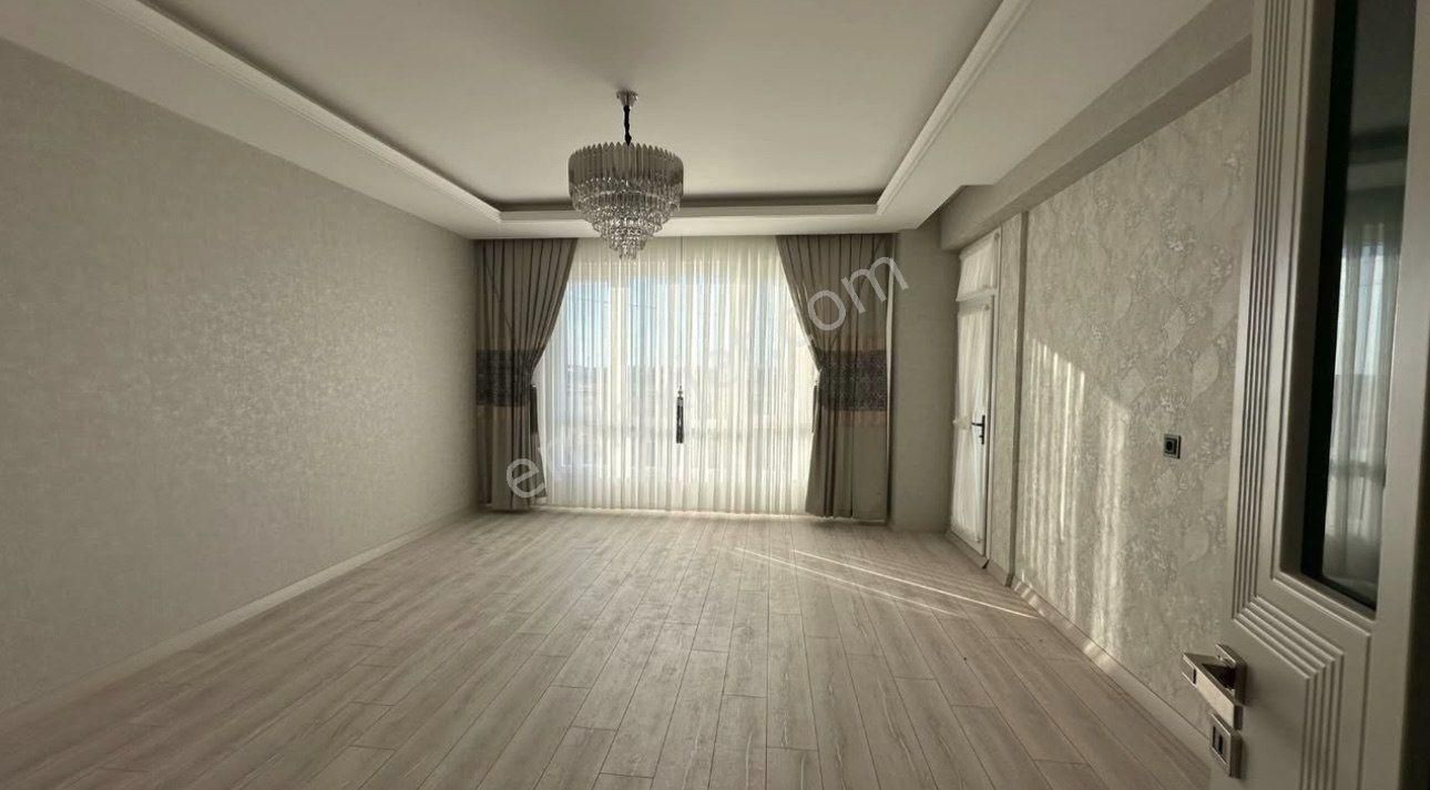 Buca Efeler Mah Sahibinden Kiralık 3+1 Daire Sahibi İletisim: 𝑂𝟧3𝟕' - 244' - 𝑂4𝟧1' ✔ - Görsel 5