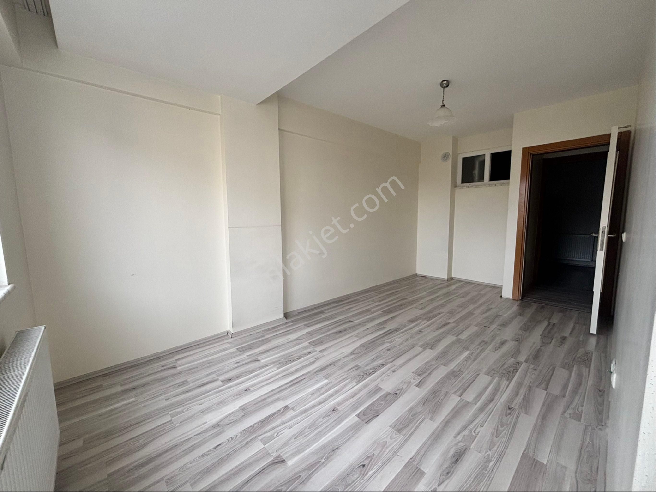 Karamanda Asansörlü Arakat 2+1 110 M2 10 Yıllık Satılık Daire - Görsel 12