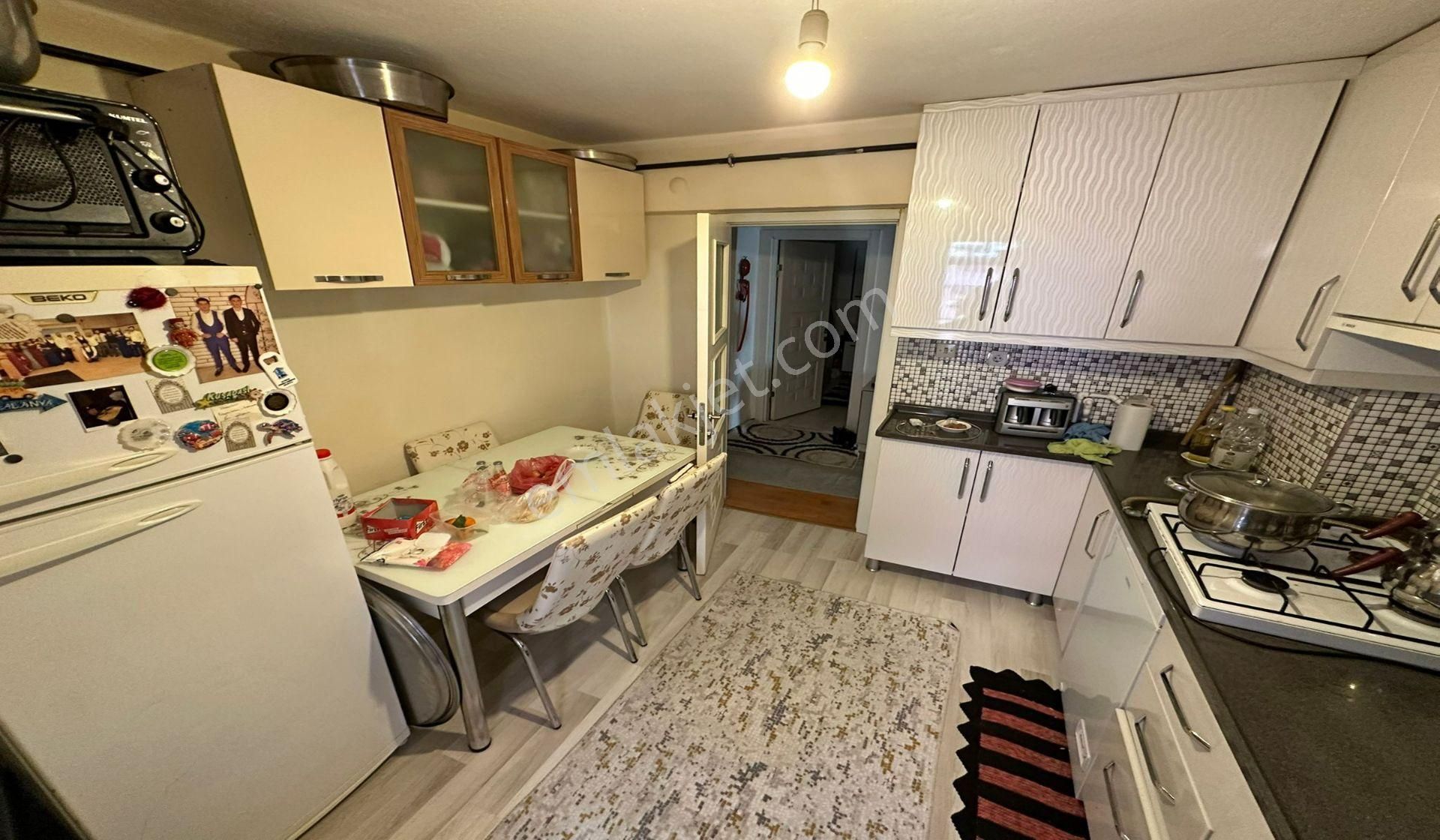 Pınarbaşı Hastane Yakını Kat Konumunda Altı Daire 3+1 Balkonlu - Görsel 3