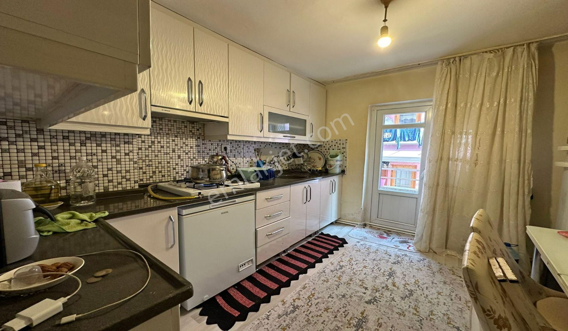 Pınarbaşı Hastane Yakını Kat Konumunda Altı Daire 3+1 Balkonlu - Görsel 4