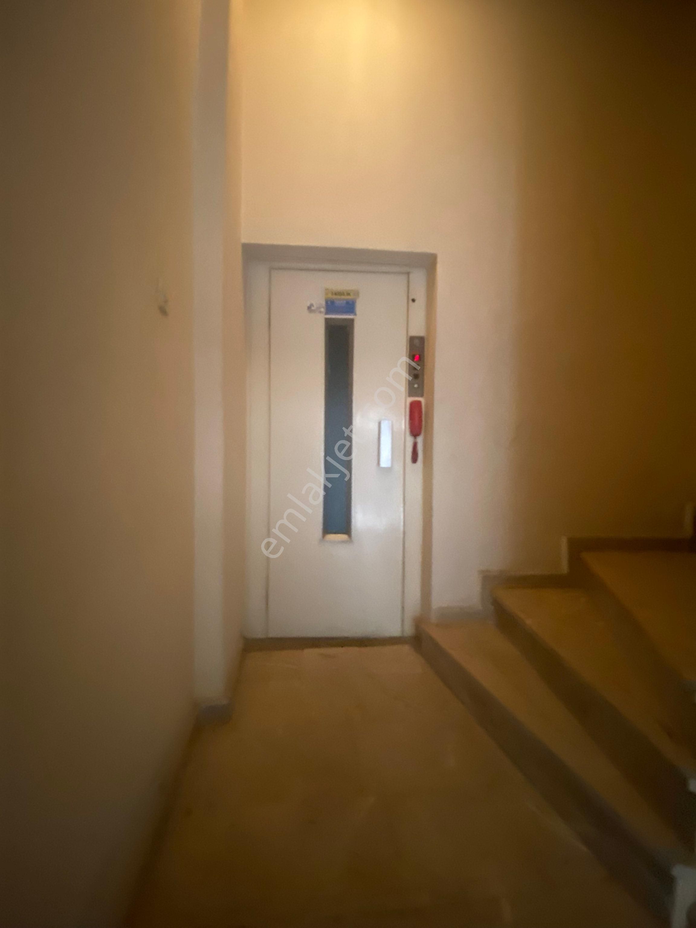 Cihangir Emlaktan Altıparmak Caddeye Çok Yakın Konumda Asansörlü Satılık Kelepir Daire - Görsel 25