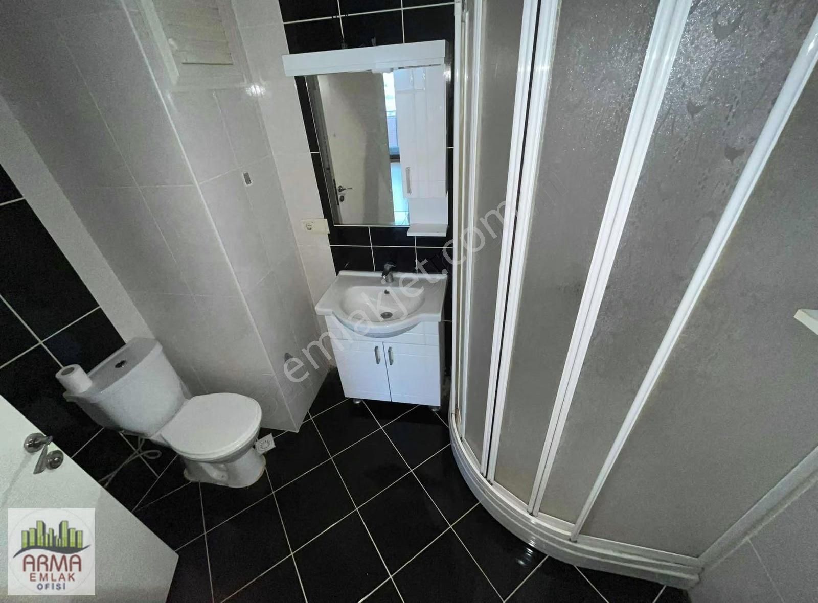 Hürriyet Mah. İnci Evleri Ebeveyn Banyolu Kiralık 3+1 Daire - Görsel 6