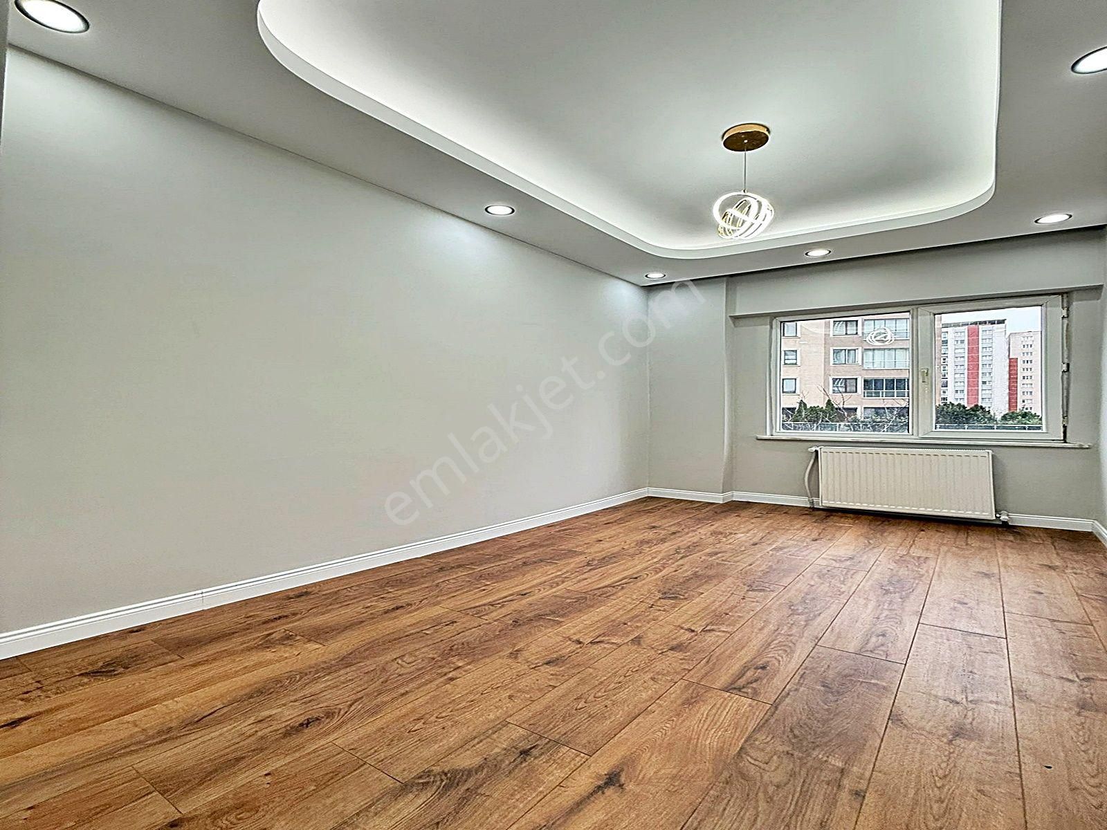 Beylikdüzü Barış Mahallesi'de Site İçinde 2+1 Ultra Lüks Daire - Görsel 15