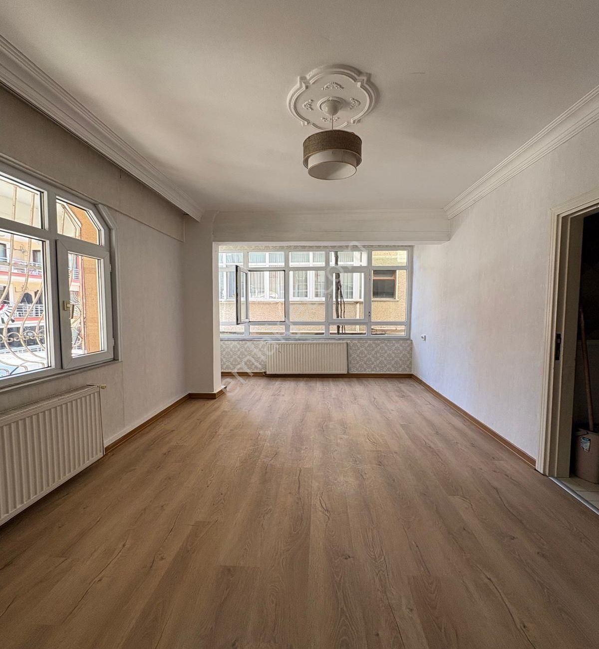 Avcılar Denizköşklerde 2+1 85m2 Satılık Daire - Görsel 2