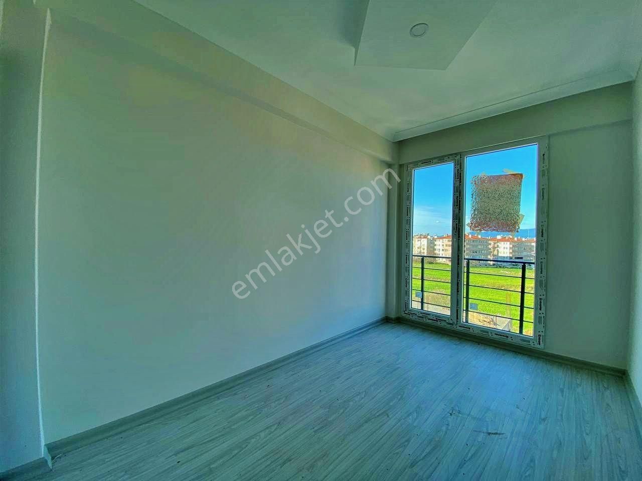 Uytundan Burhaniye Bademlanında Yerden Isıtmalı Arakat 2+1 Daire - Görsel 12