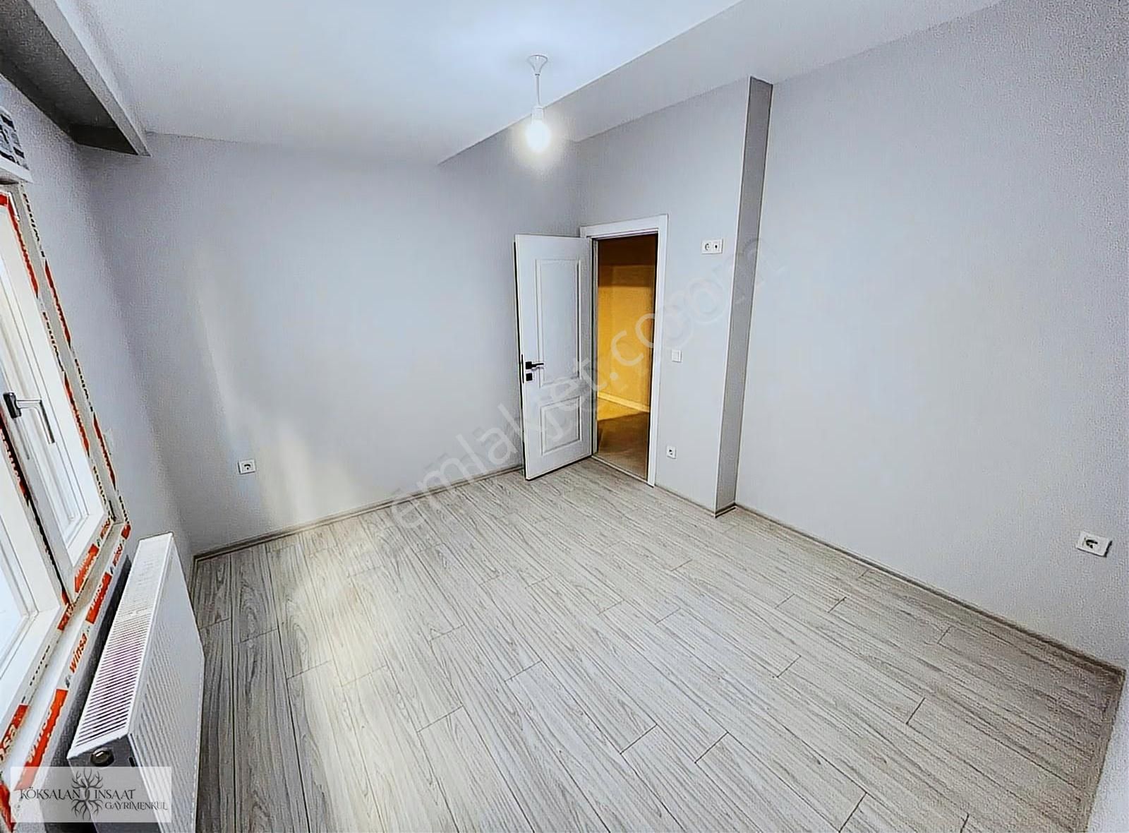 Küçükyalı Çamlık Sıfır Binada Emsalsiz Genişlikte 1.kat Balkonlu - Görsel 3