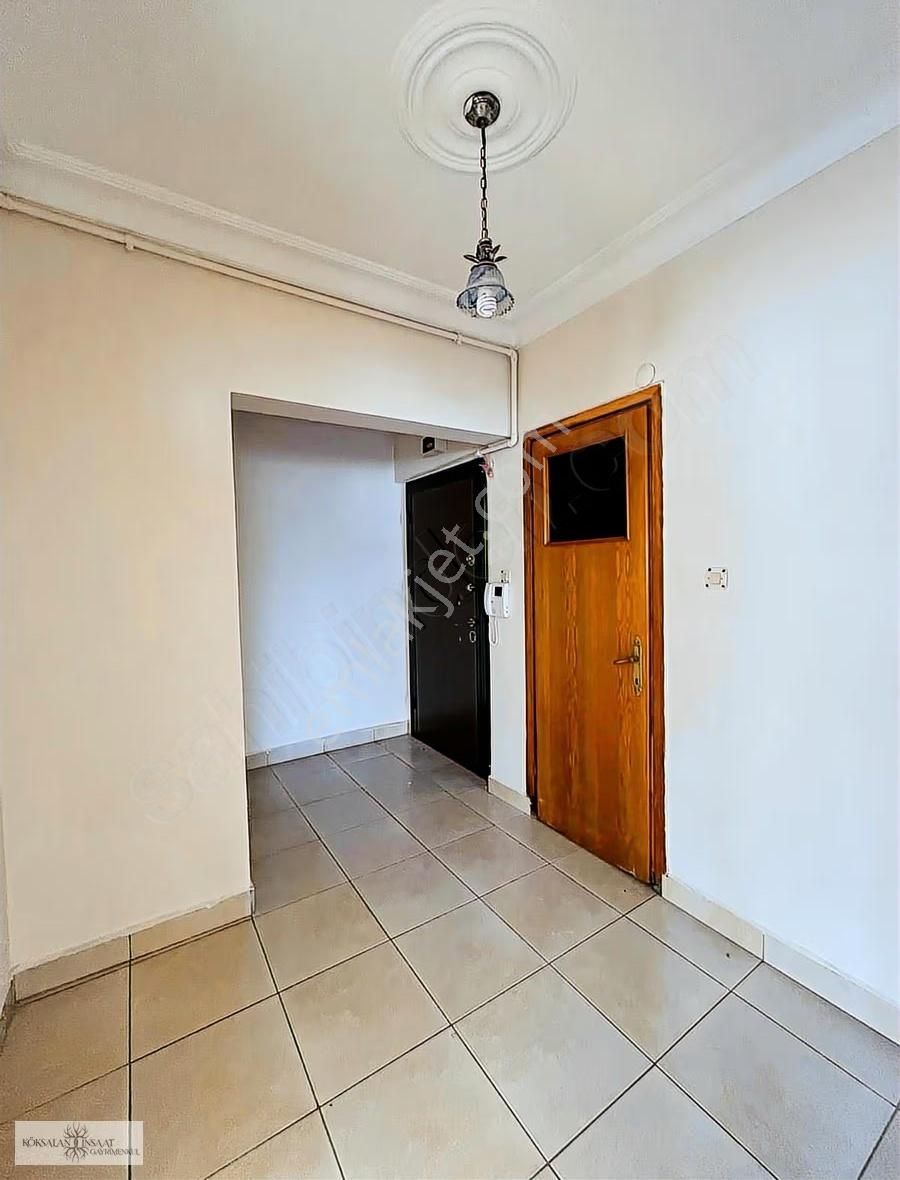 Köksalandan İçerenköy'de Site Özellikli Binada Ön Köşe 6. Kat - Görsel 30