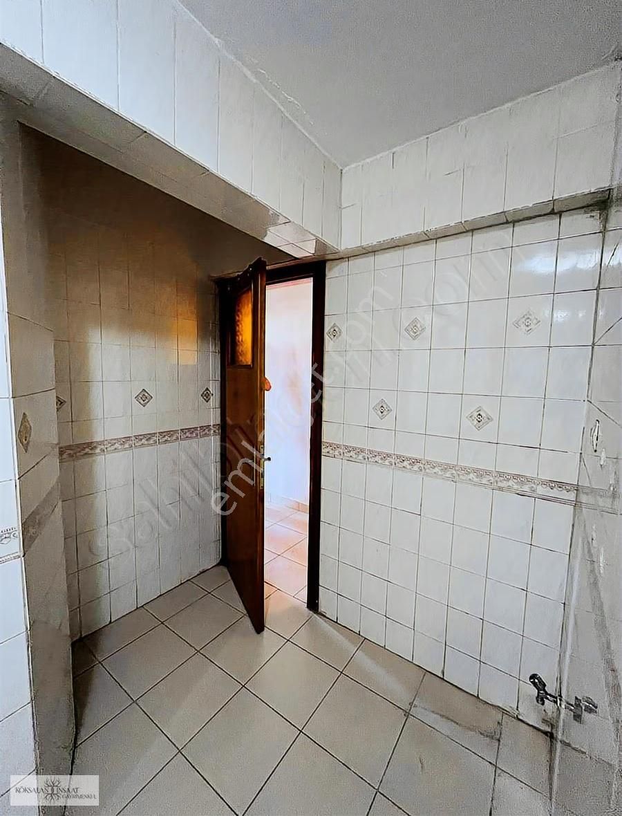 Köksalandan İçerenköy'de Site Özellikli Binada Ön Köşe 6. Kat - Görsel 18