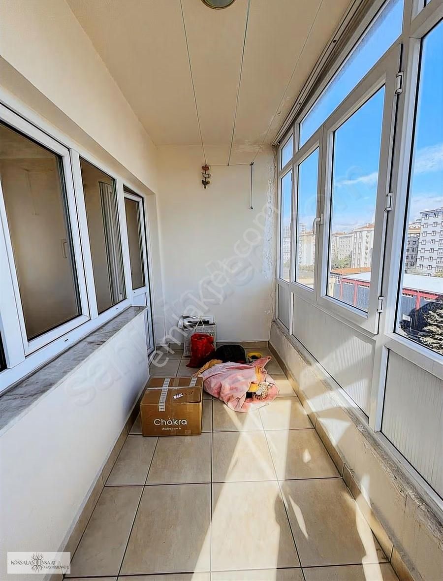 Köksalandan İçerenköy'de Site Özellikli Binada Ön Köşe 6. Kat - Görsel 4