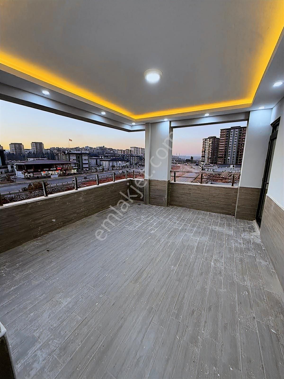 !.ayalp Gayrimenkulden Bölgenin En Lüks Emsalsiz 4,5+1 Dairesi.! - Görsel 16