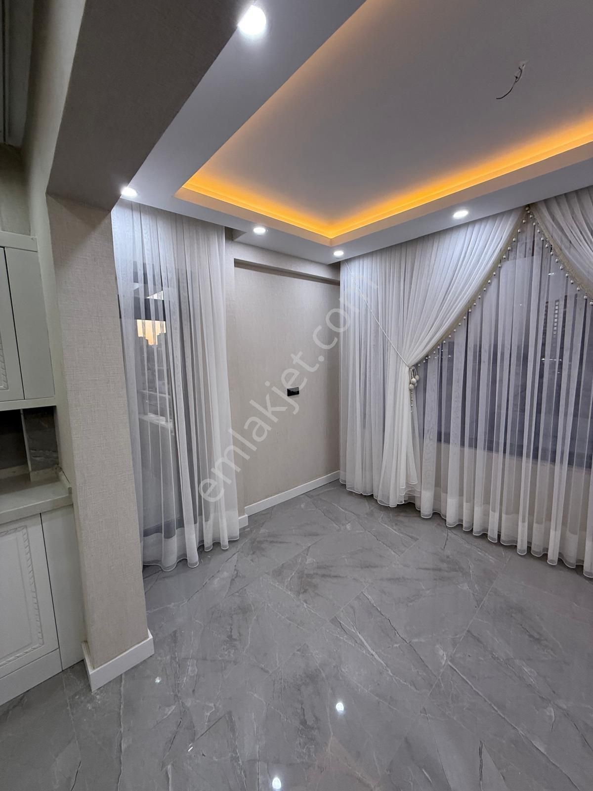 !.ayalp Gayrimenkulden Bölgenin En Lüks Emsalsiz 4,5+1 Dairesi.! - Görsel 6