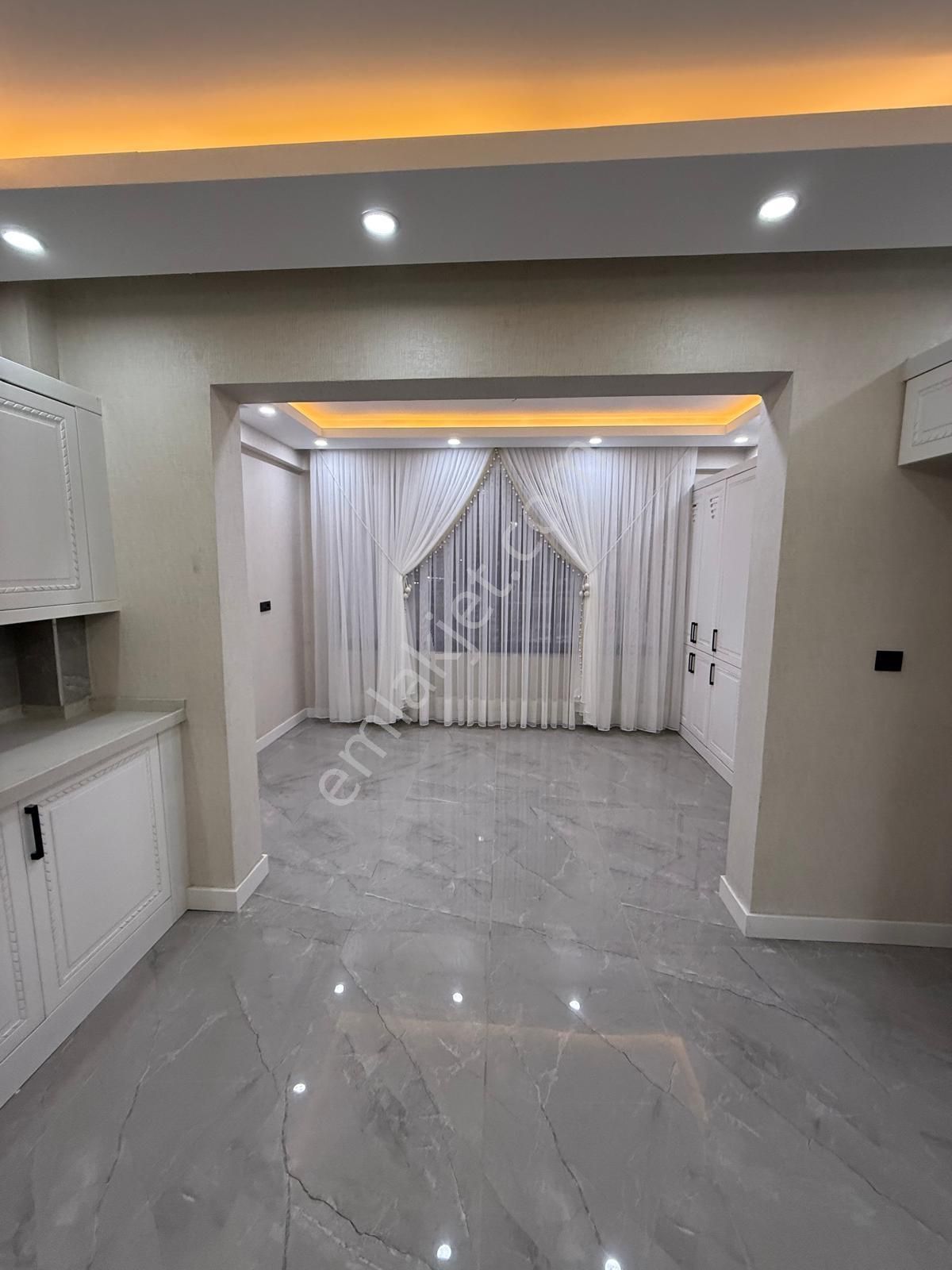 !.ayalp Gayrimenkulden Bölgenin En Lüks Emsalsiz 4,5+1 Dairesi.! - Görsel 5