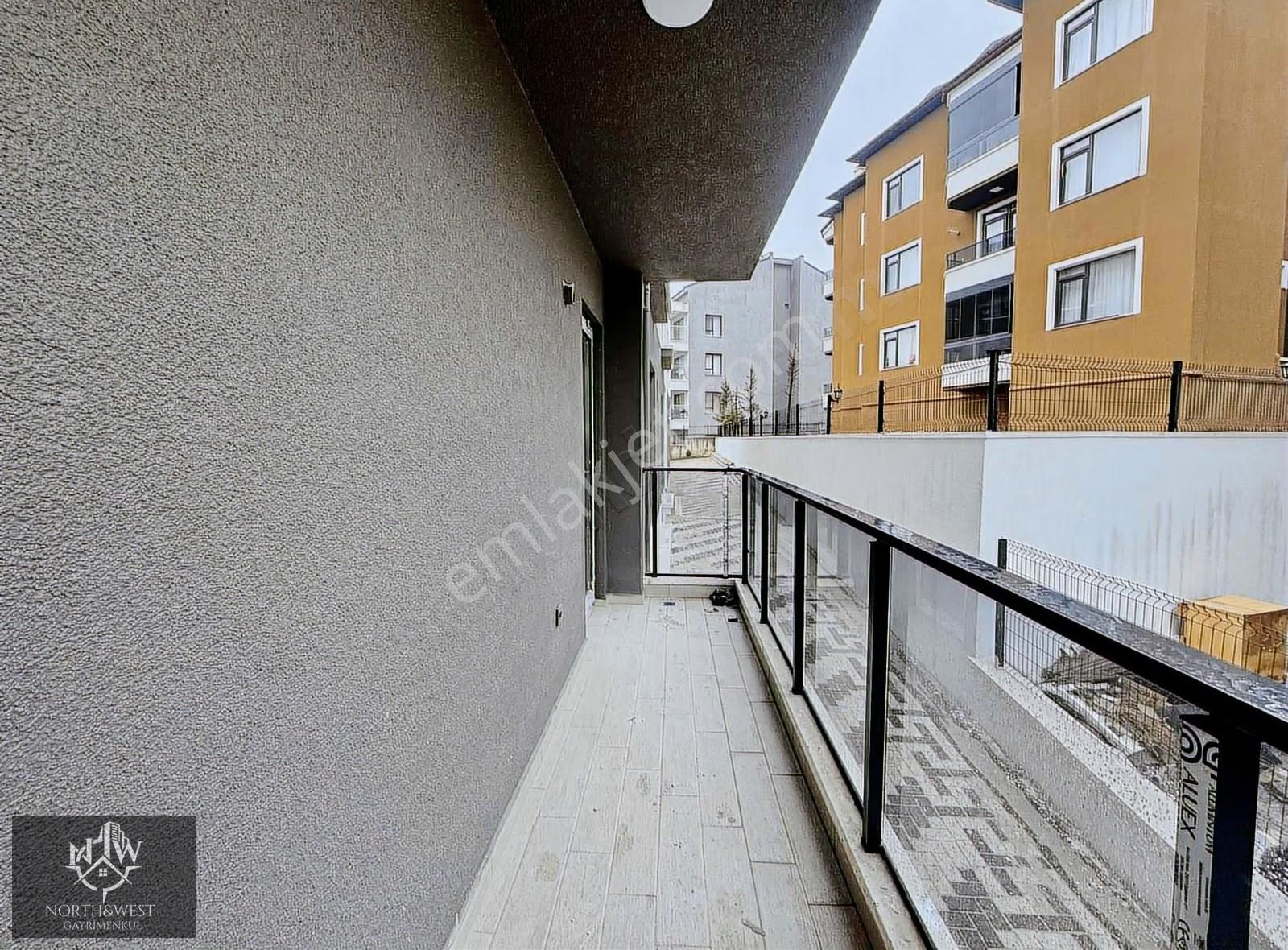 North West'ten İncek'te Oturuma Hazır Kiralık 1+1 Daire - Görsel 30