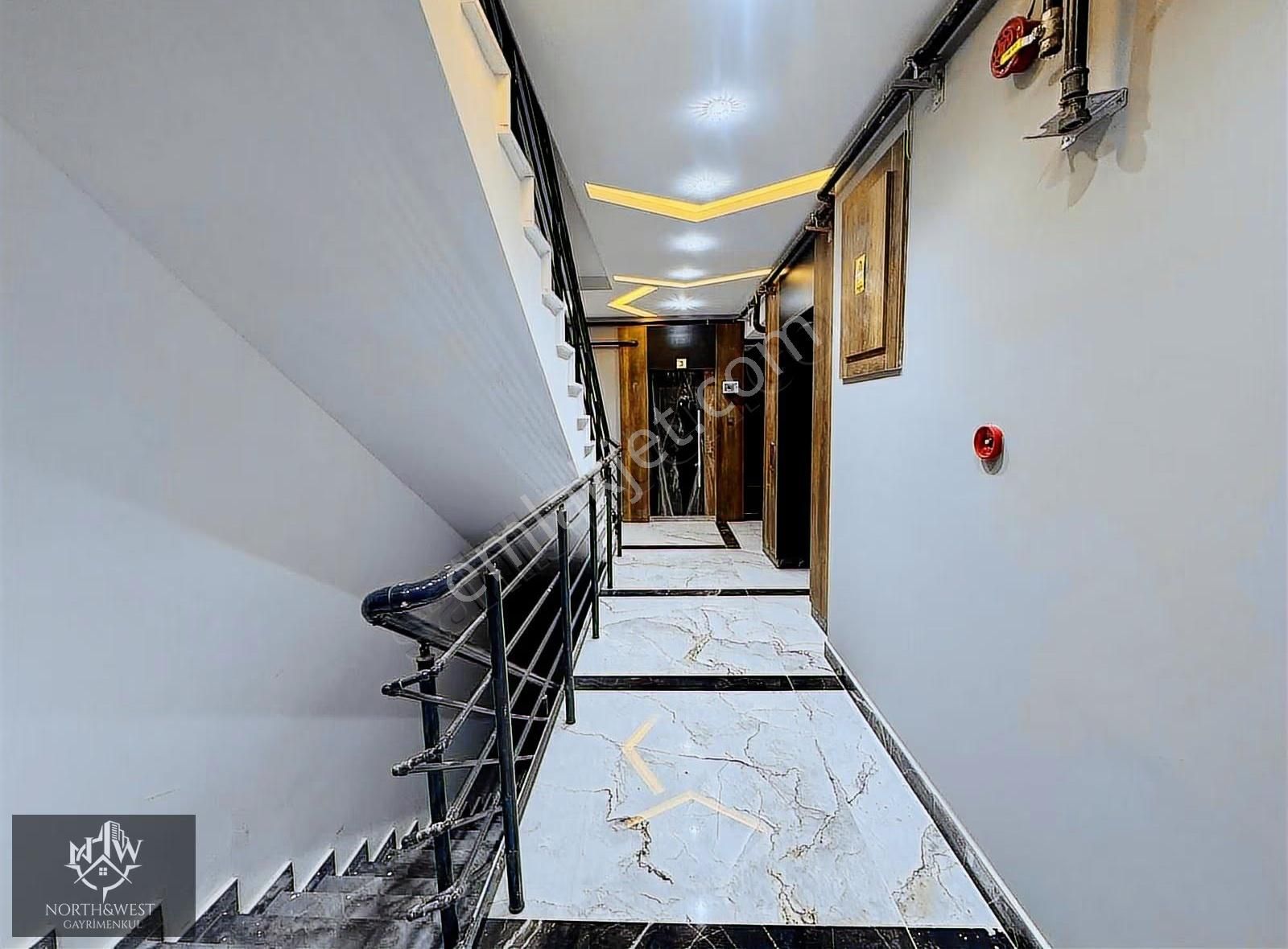 North West'ten İncek'te Oturuma Hazır Kiralık 1+1 Daire - Görsel 35