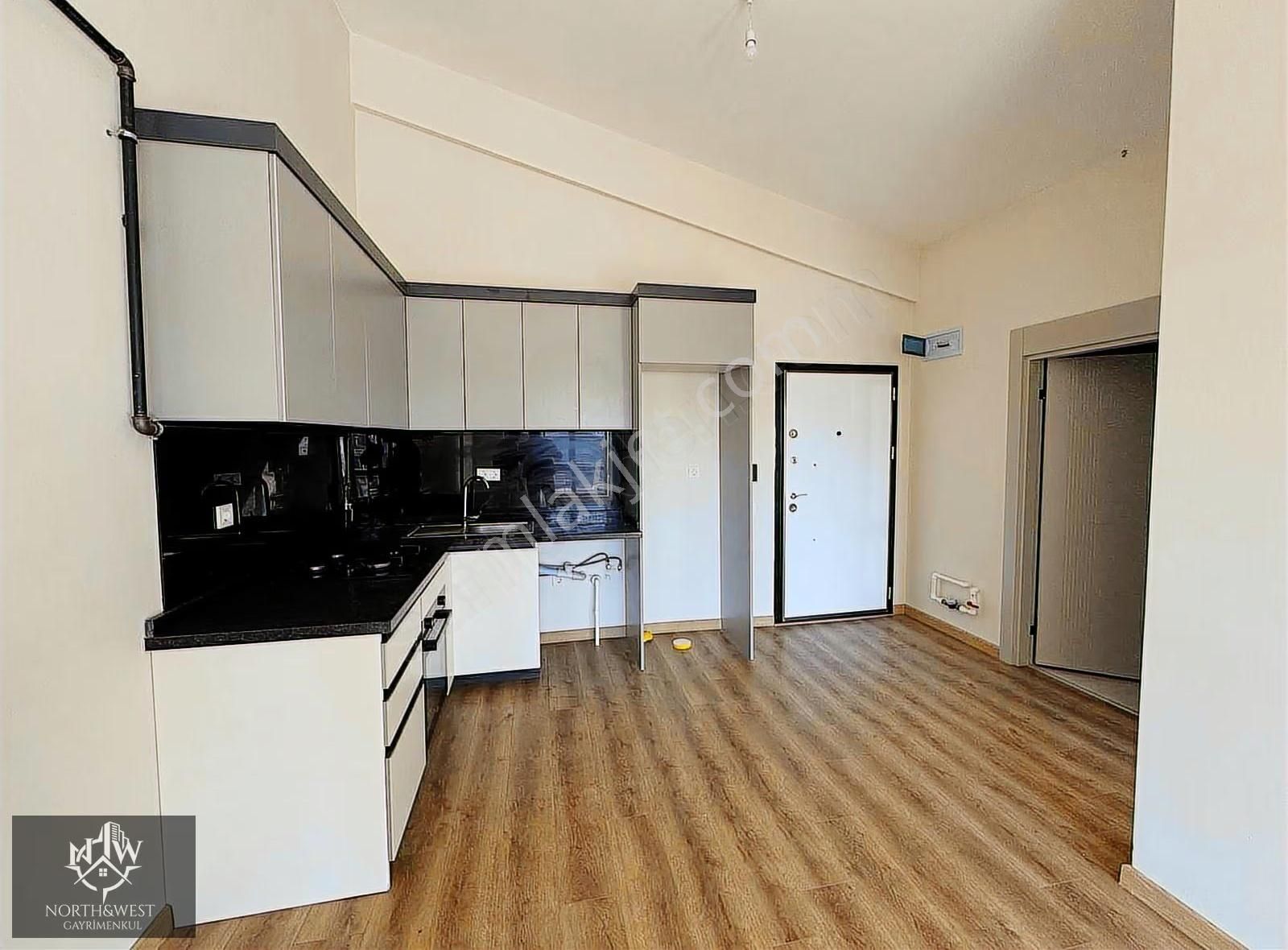 North&west Gayrimenkul'den Bulvarda Kiralık 1+1 Daire - Görsel 4