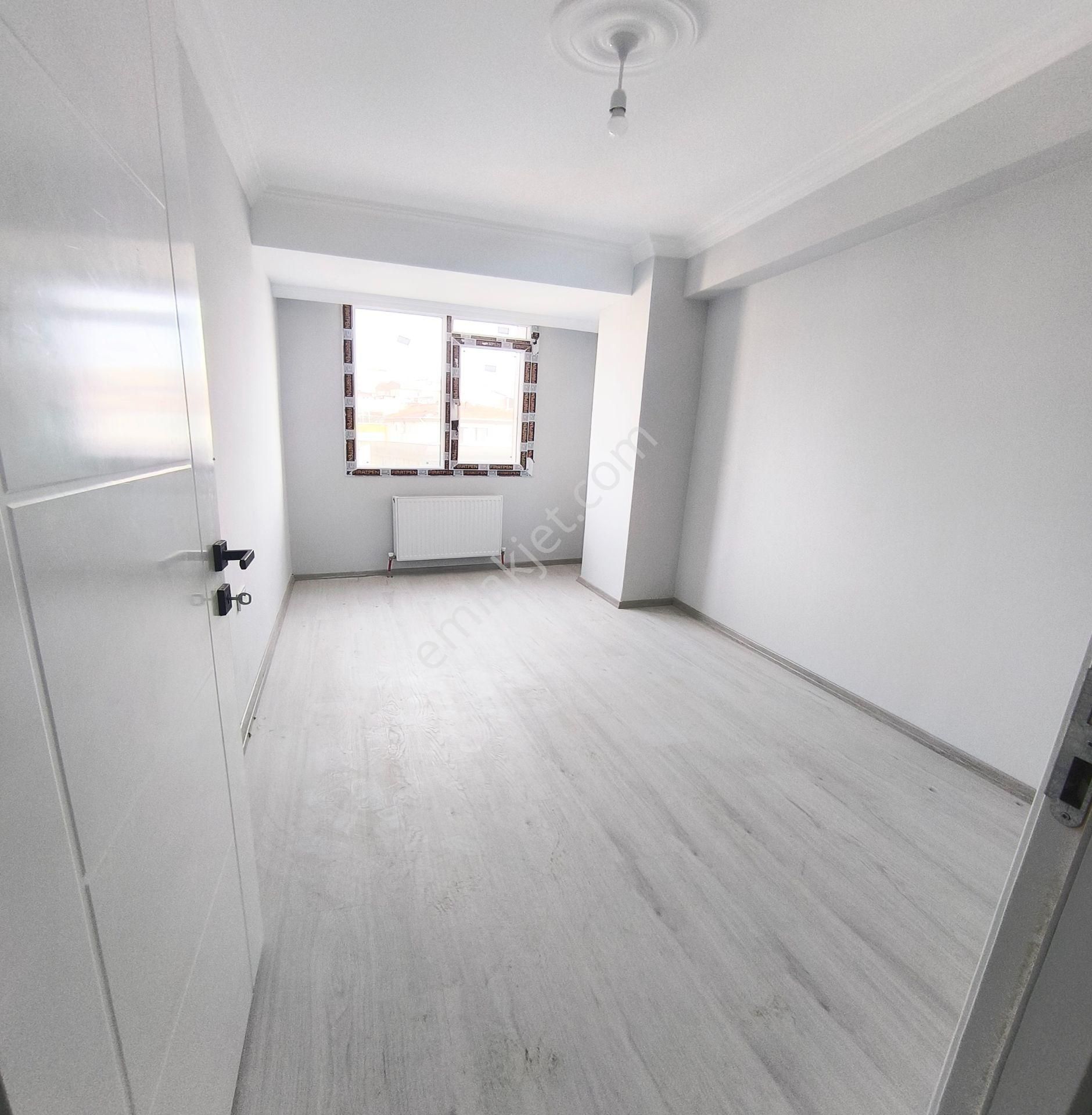 E5 Metro Yakını 3+1 6,kat Otoparklı Ultralüxs Daire - Görsel 5