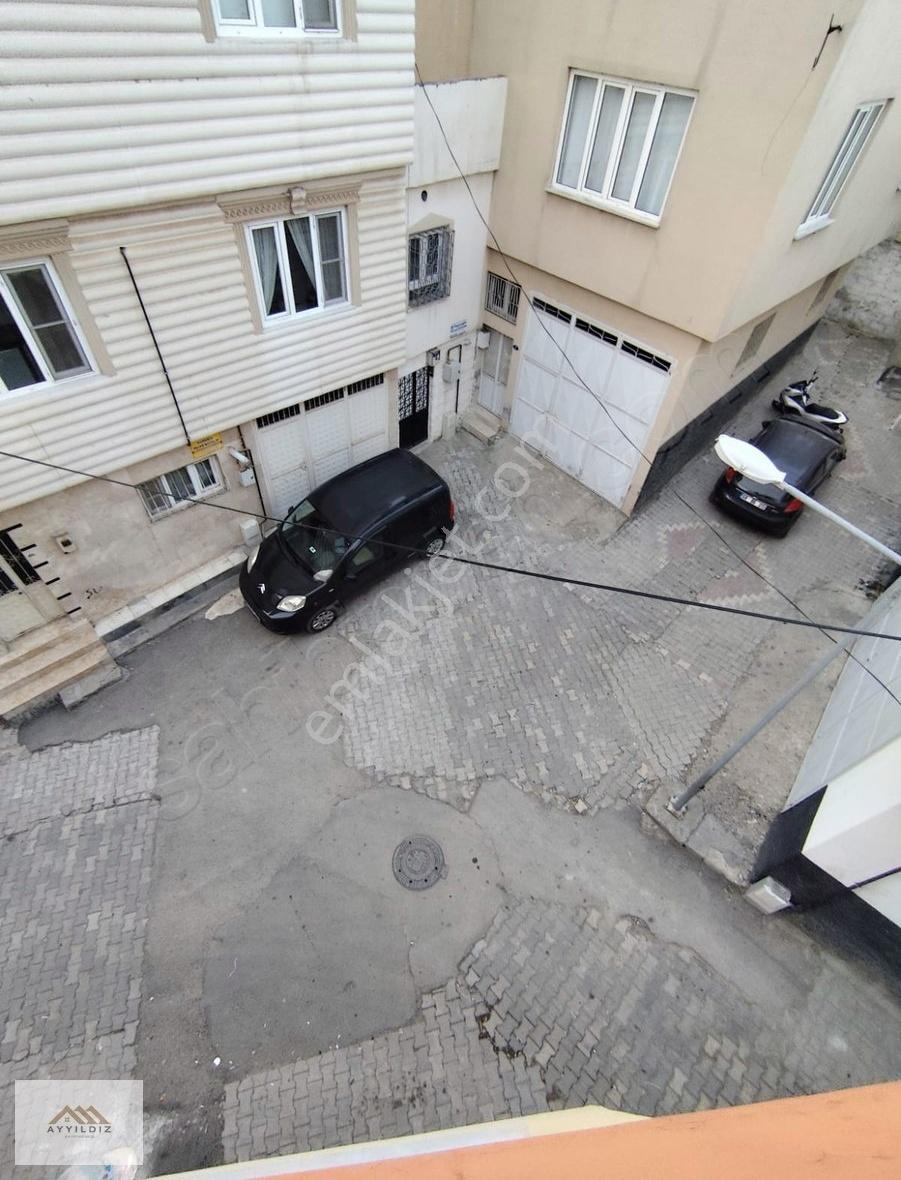 Ayyıldız Emlaktan 50 M2 Dubleks Teraslı İki Katlı Çift Cepheli - Görsel 22