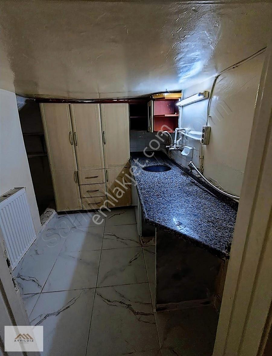 Ayyıldız Emlaktan 50 M2 Dubleks Teraslı İki Katlı Çift Cepheli - Görsel 4