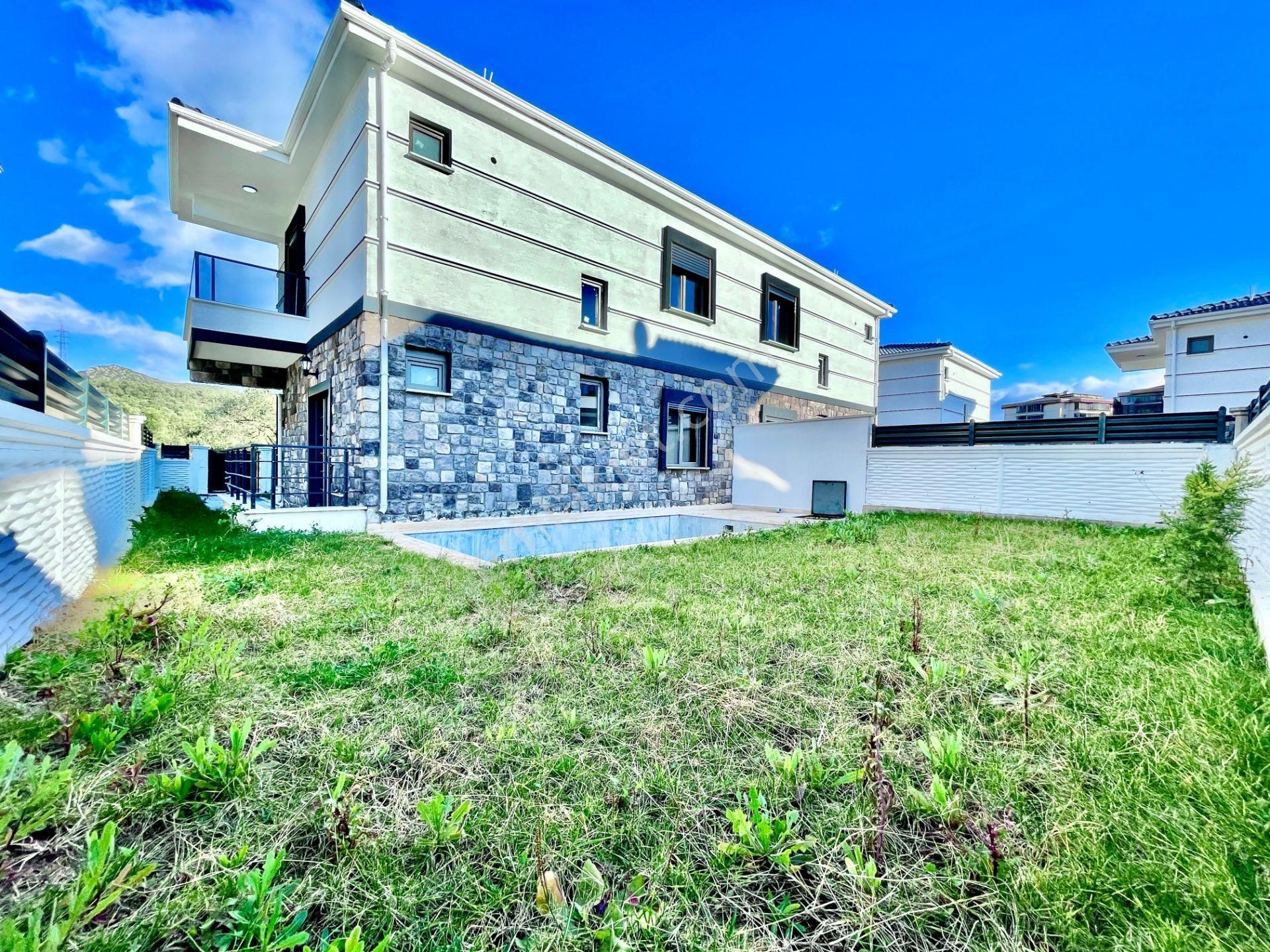 Berkay Demirel'den Kadıköyde Özel Havuzlu Ultra Lüks 3+1 Villa - Görsel 5