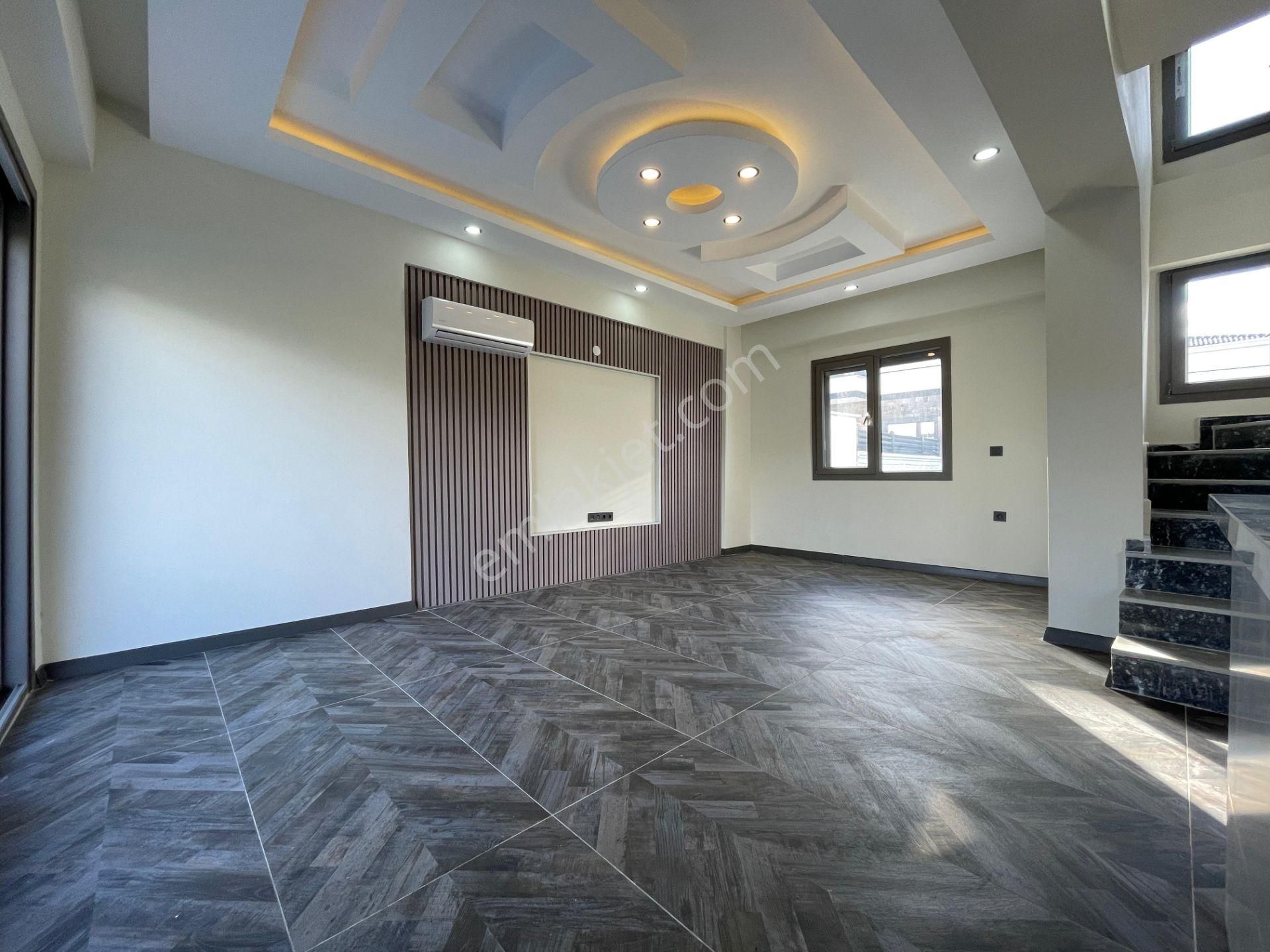 Berkay Demirel'den Kadıköyde Özel Havuzlu Ultra Lüks 3+1 Villa - Görsel 9