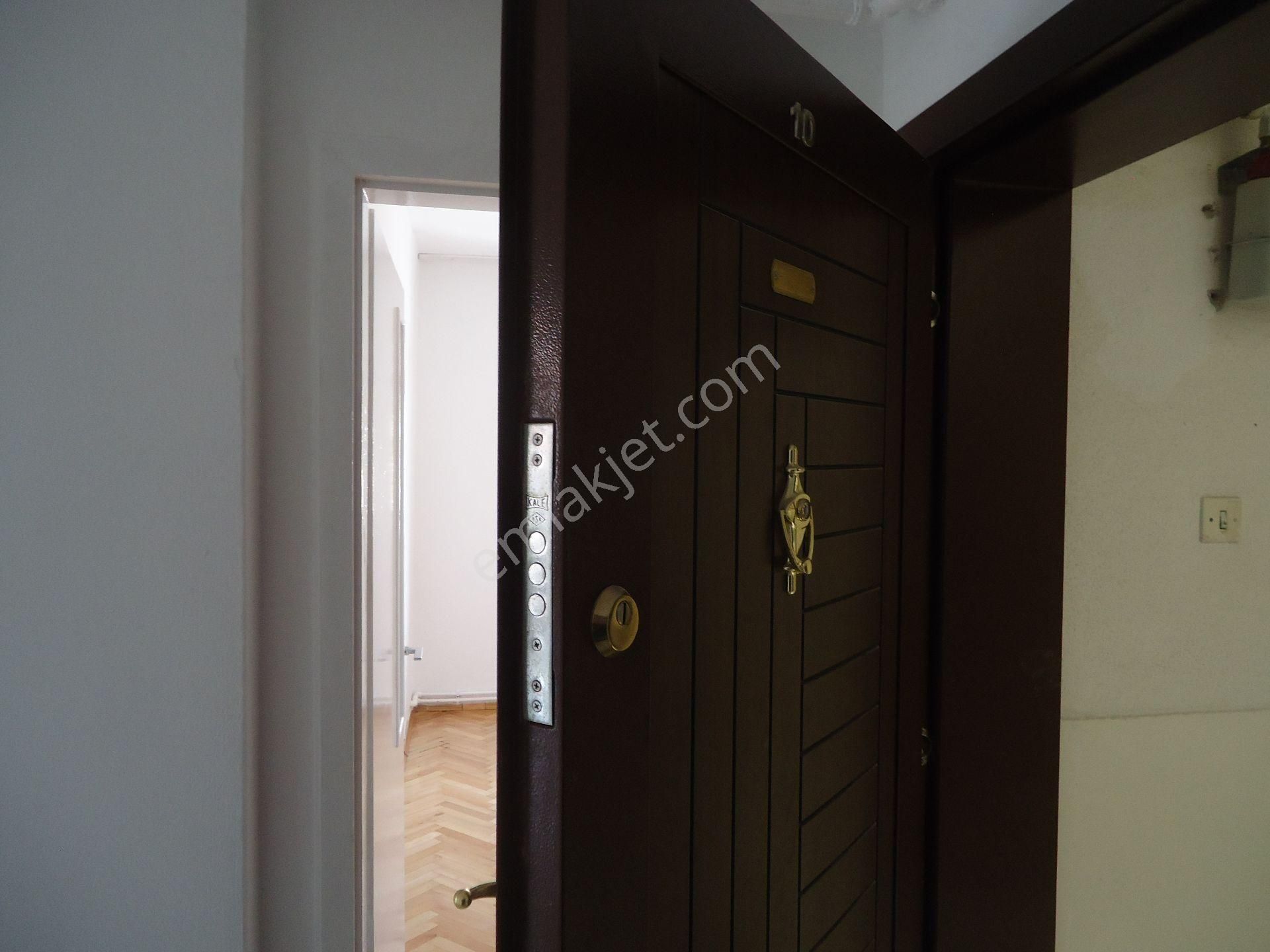 Aydınlıkevlerde 3+1 İçi Yapılı Kiralık Daire Gizem Emlaktan - Görsel 18