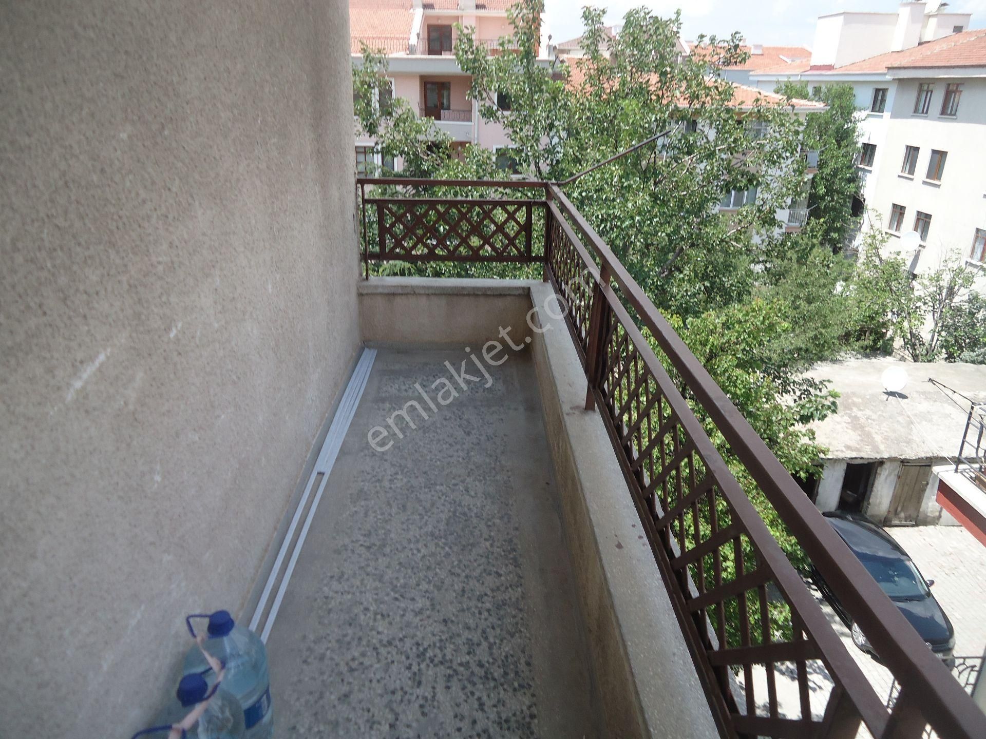 Aydınlıkevlerde 3+1 İçi Yapılı Kiralık Daire Gizem Emlaktan - Görsel 9