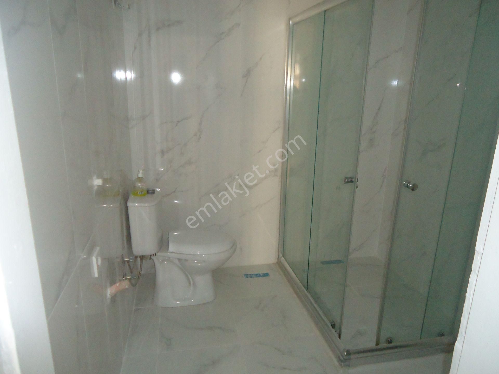 Aydınlıkevlerde 3+1 İçi Yapılı Kiralık Daire Gizem Emlaktan - Görsel 13