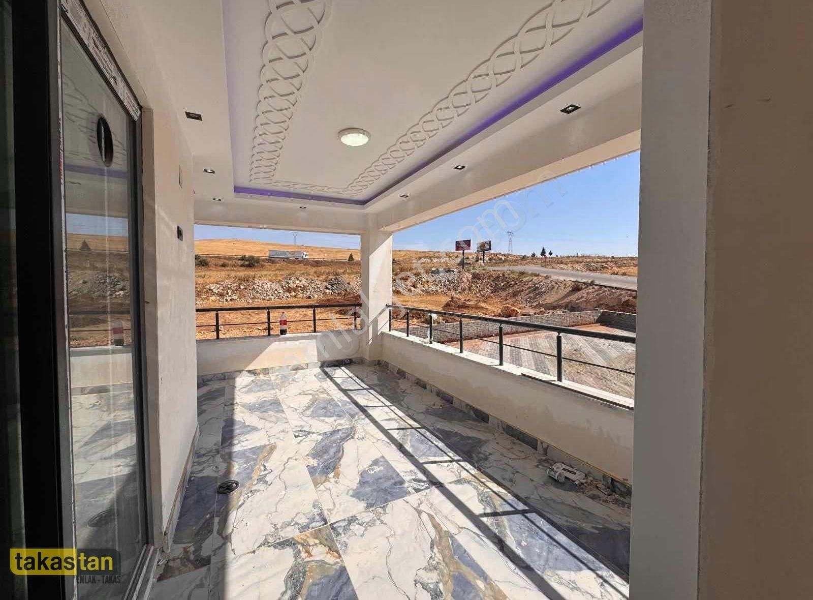 Belkıs Muhteşem Lokasyonlu Geniş Oturumlu Site İçi 3+1 Satılık - Görsel 3