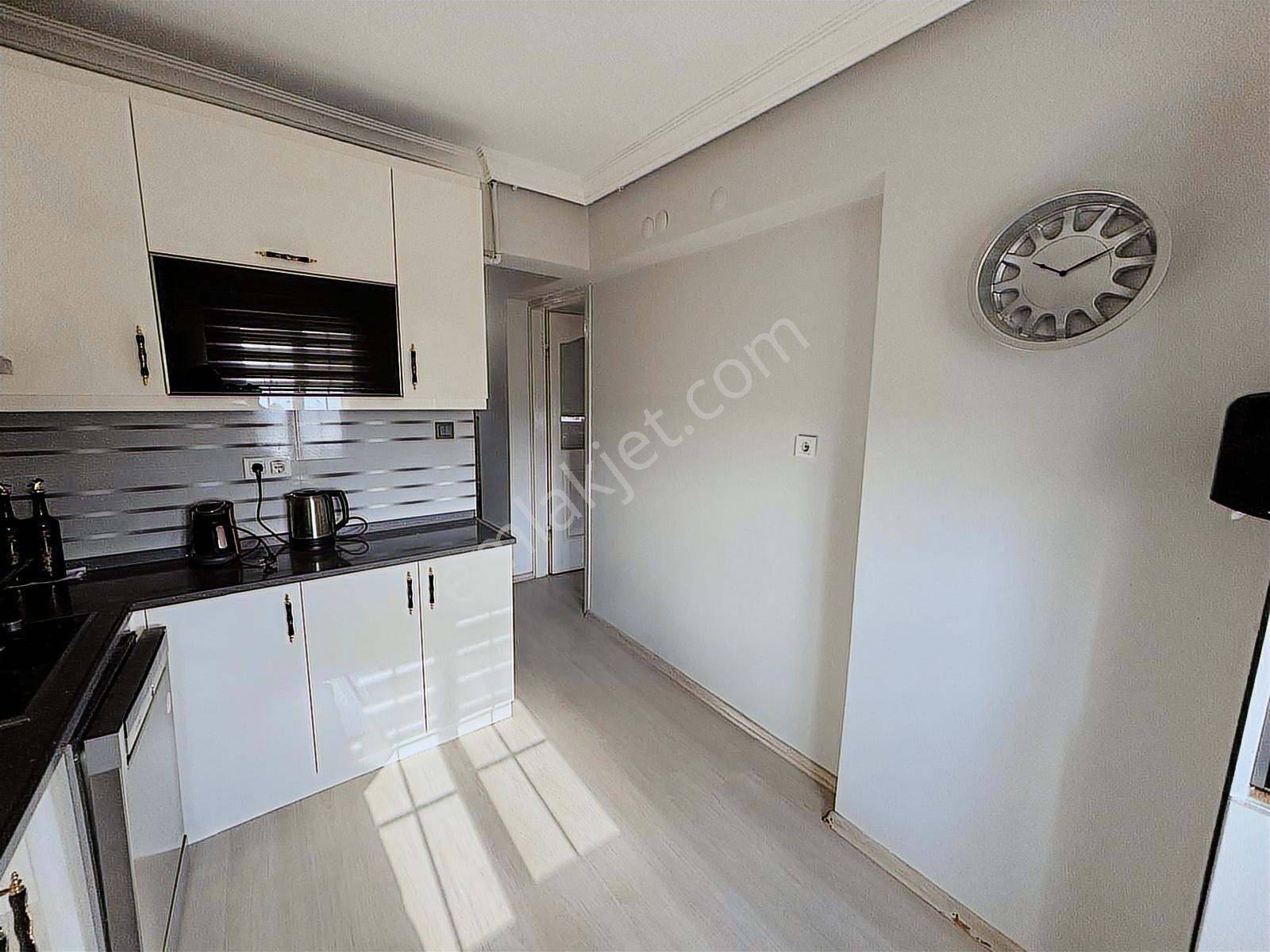 İzmir Bornova Kızılay Mah. Satılık 2+1 Bakımlı Daire - Görsel 23