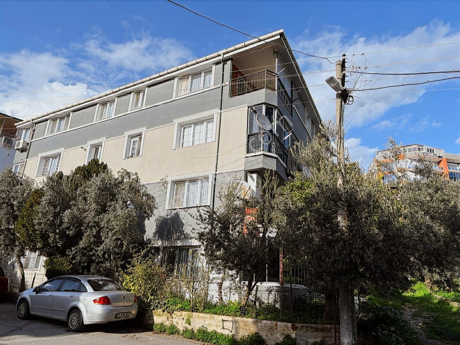 İzmir Bornova Kızılay Mah. Satılık 2+1 Bakımlı Daire - Görsel 31