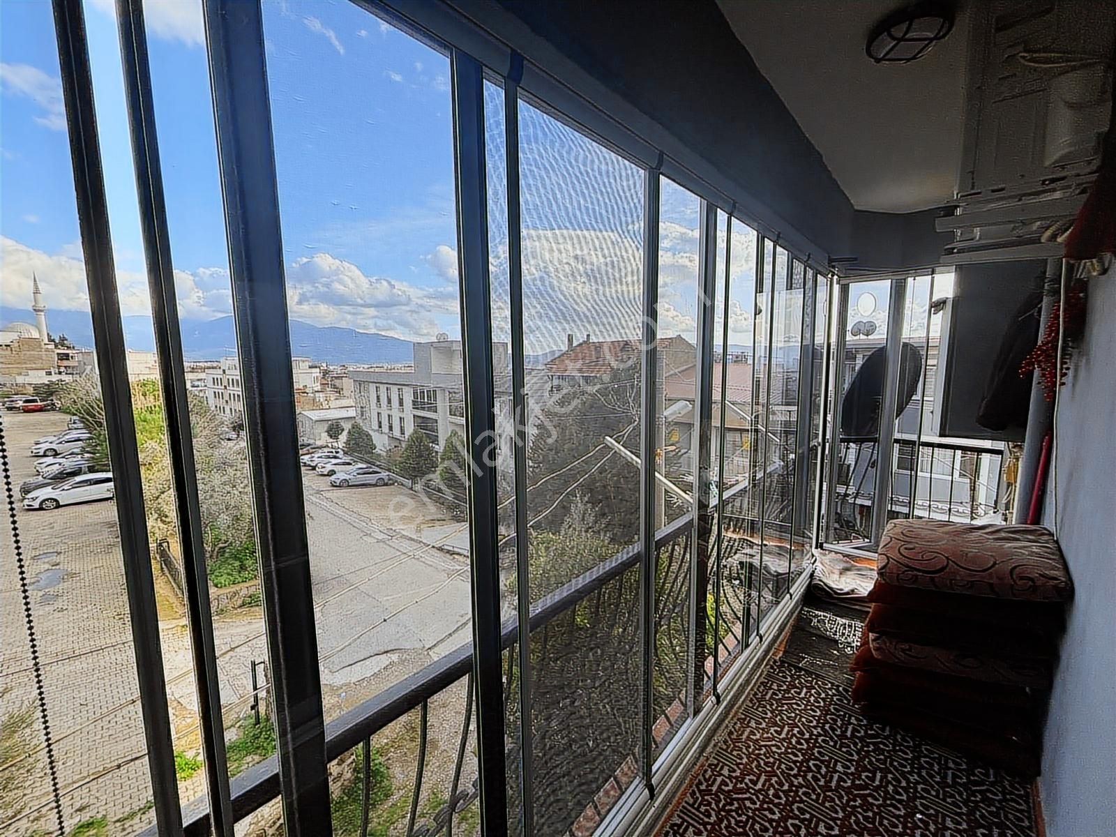 İzmir Bornova Kızılay Mah. Satılık 2+1 Bakımlı Daire - Görsel 7