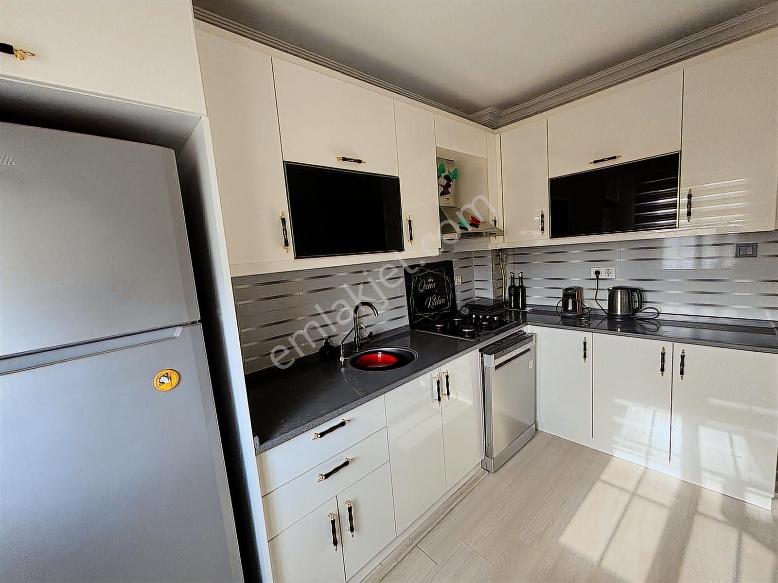 İzmir Bornova Kızılay Mah. Satılık 2+1 Bakımlı Daire - Görsel 30