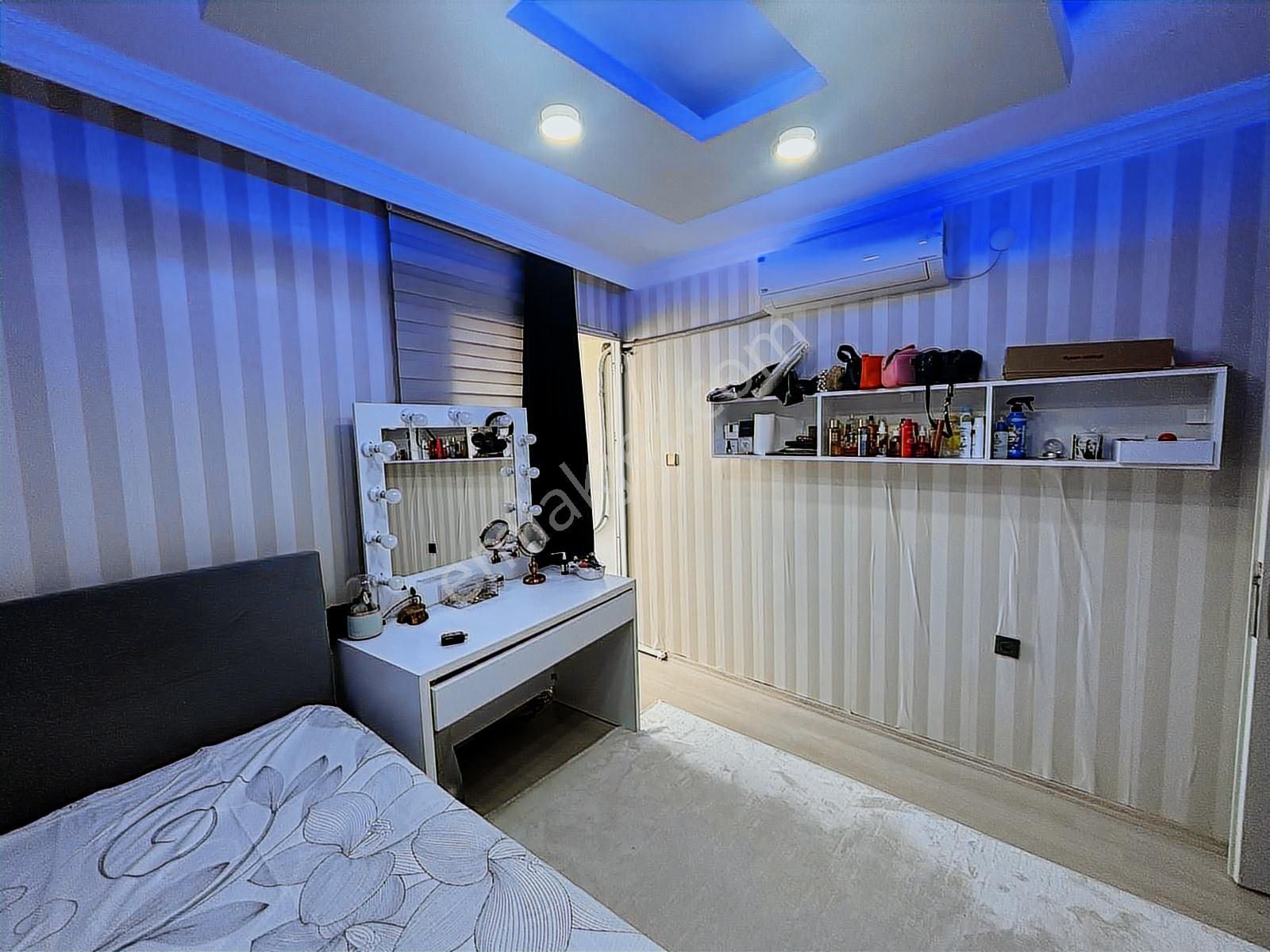 İzmir Bornova Kızılay Mah. Satılık 2+1 Bakımlı Daire - Görsel 13