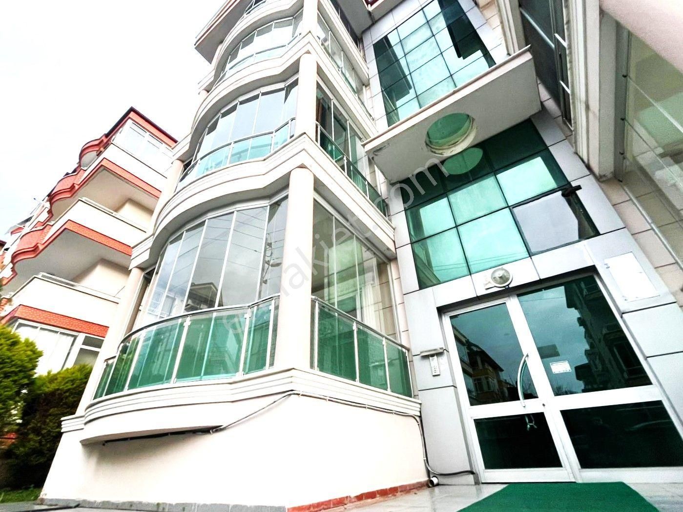Aygül'den Akçay Merkez'de Ön Cephe Ebeveyn Banyolu Doğalgazlı Cam Balkonlu Fırsat 3+1 Satılık Daire - Görsel 35