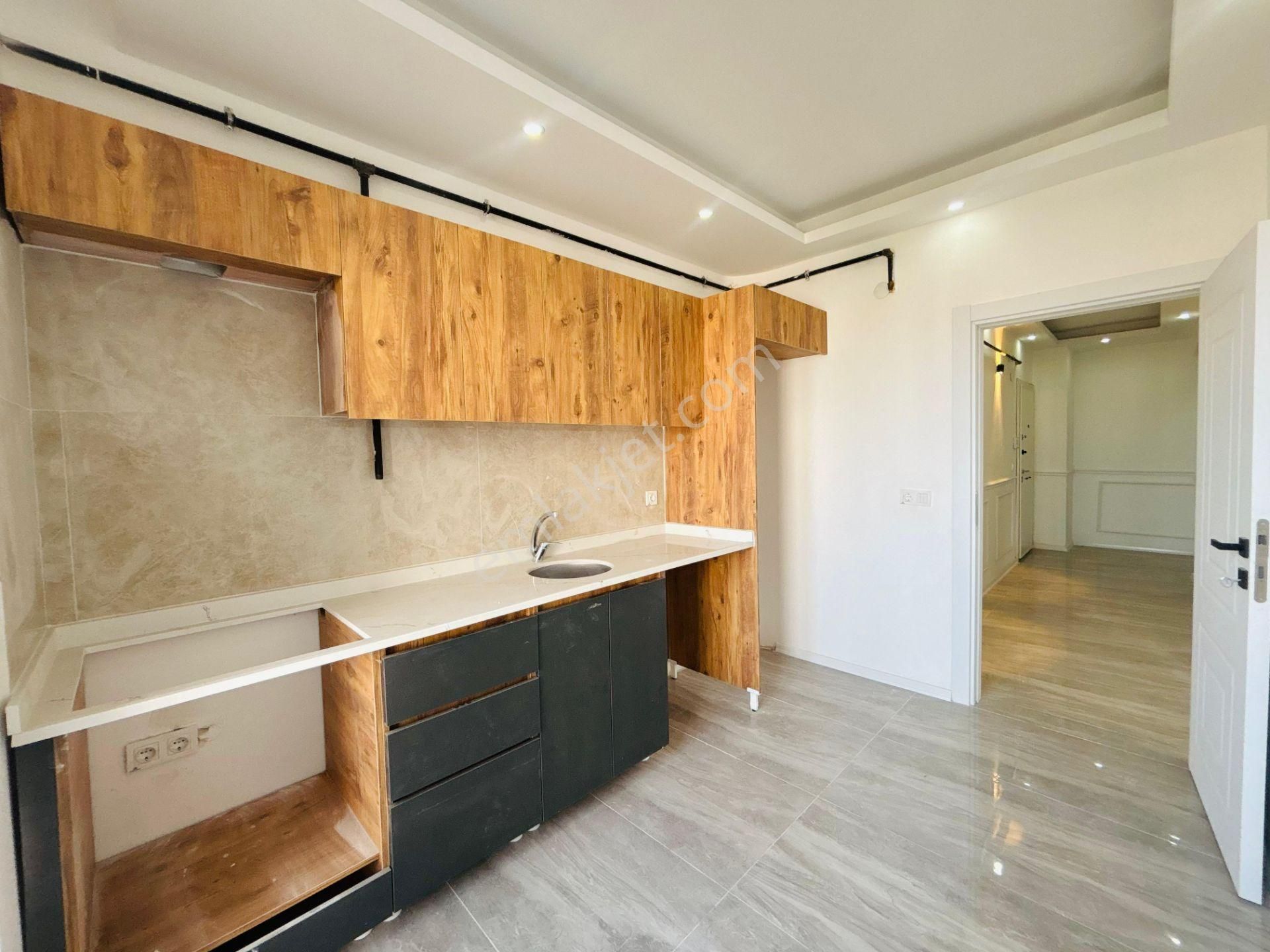 Güven'den Çerkezköy'de Merkezi Konumda Ara Kat Öncephe 2+1 Daire - Görsel 14