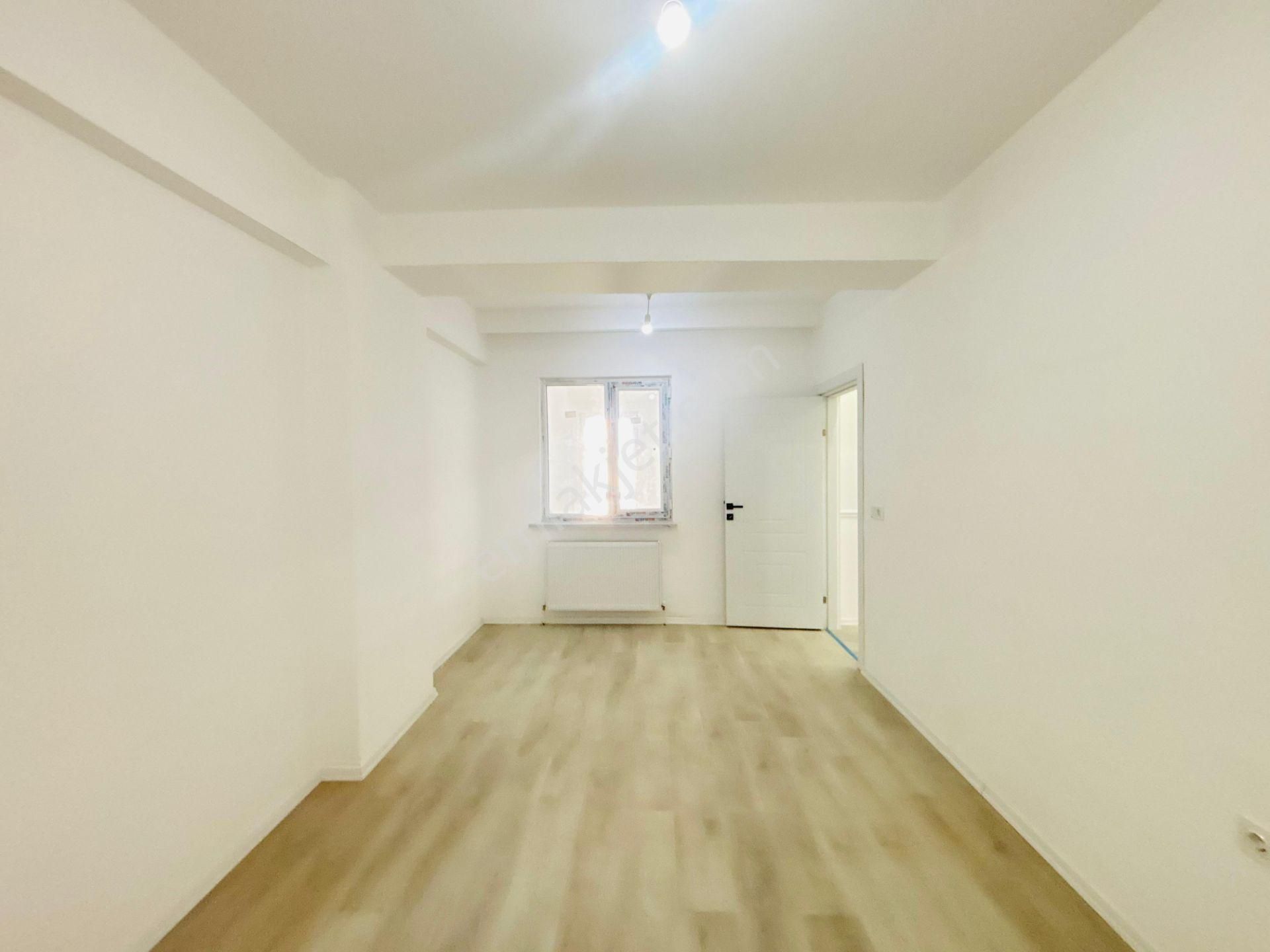 Güven'den Çerkezköy'de Merkezi Konumda Ara Kat Öncephe 2+1 Daire - Görsel 28