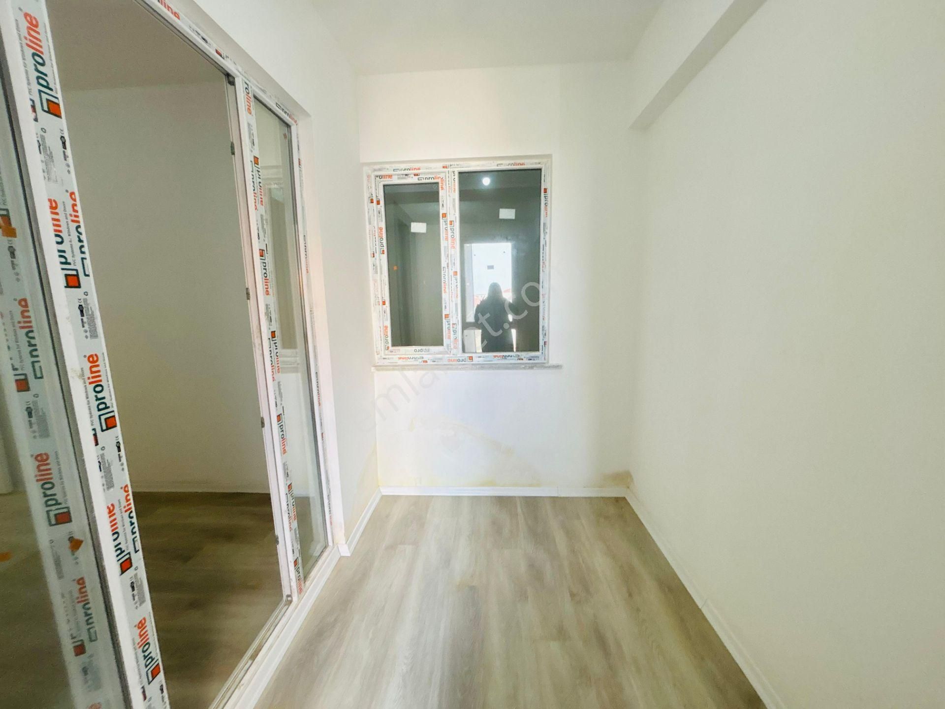 Güven'den Çerkezköy'de Merkezi Konumda Ara Kat Öncephe 2+1 Daire - Görsel 22