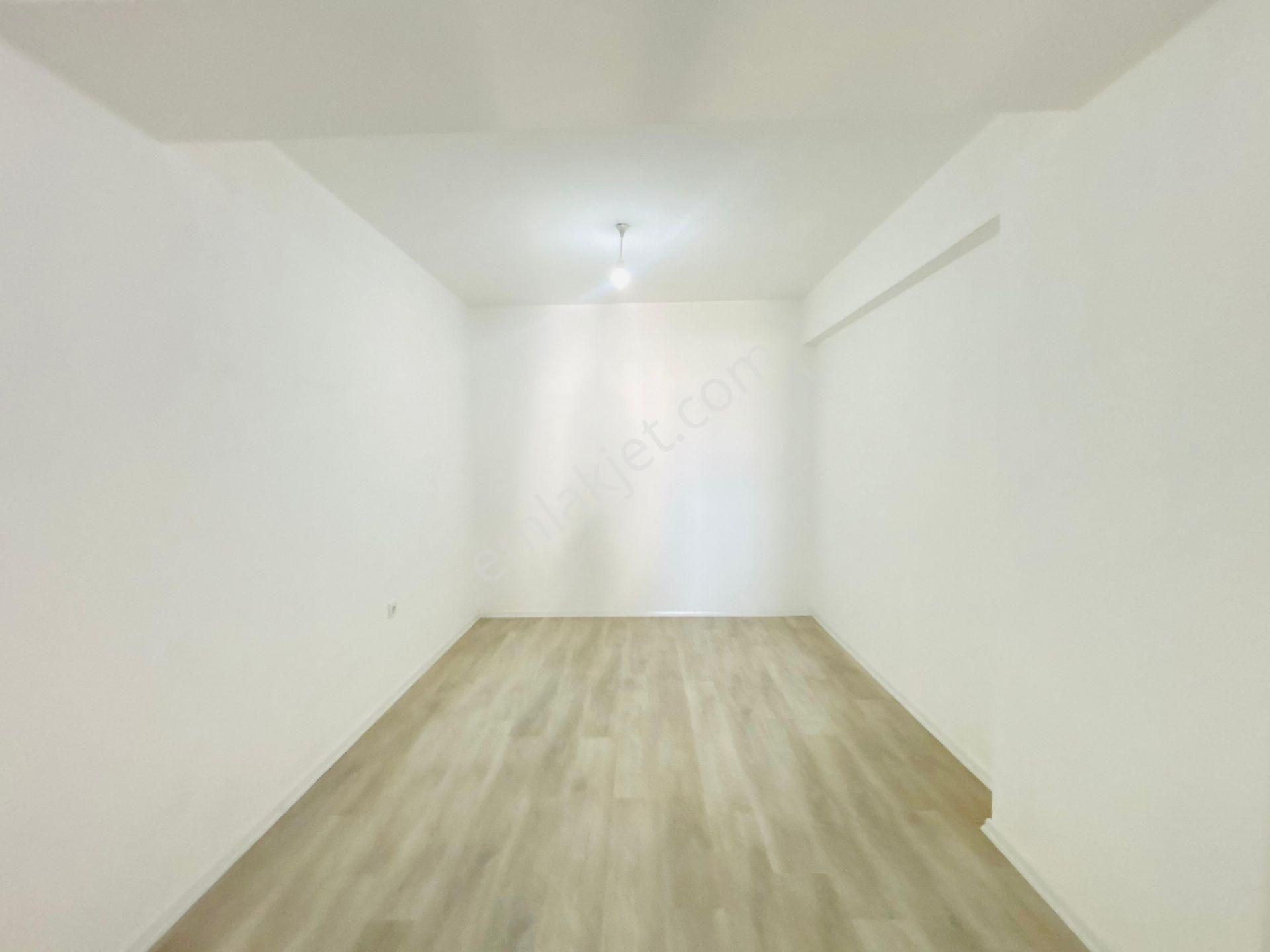 Güven'den Çerkezköy'de Merkezi Konumda Ara Kat Öncephe 2+1 Daire - Görsel 27