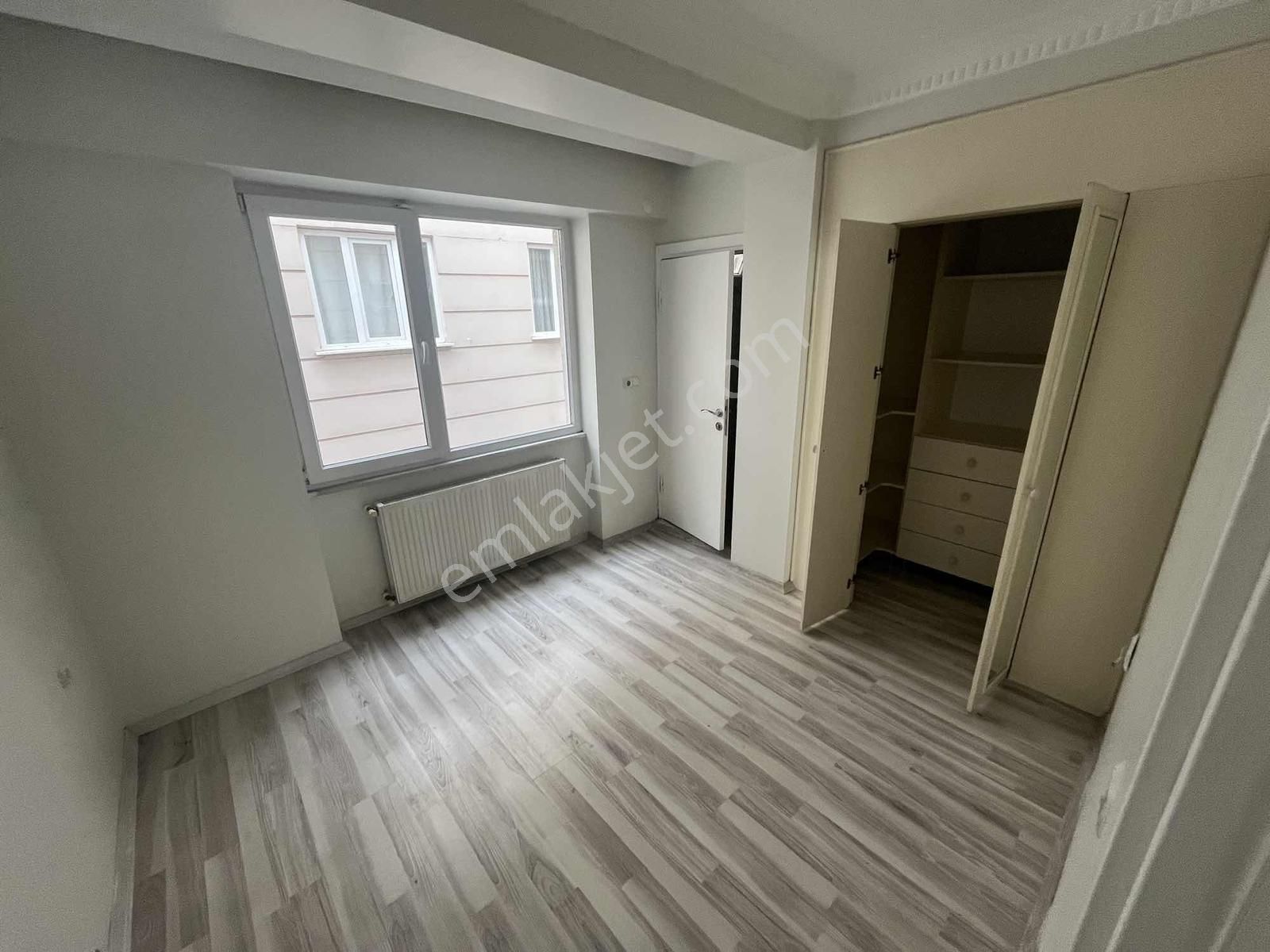 İkitelli M.akif'de 110m² Ebeveyn Banyolu 2+1 2.kat Arakat Daire - Görsel 20