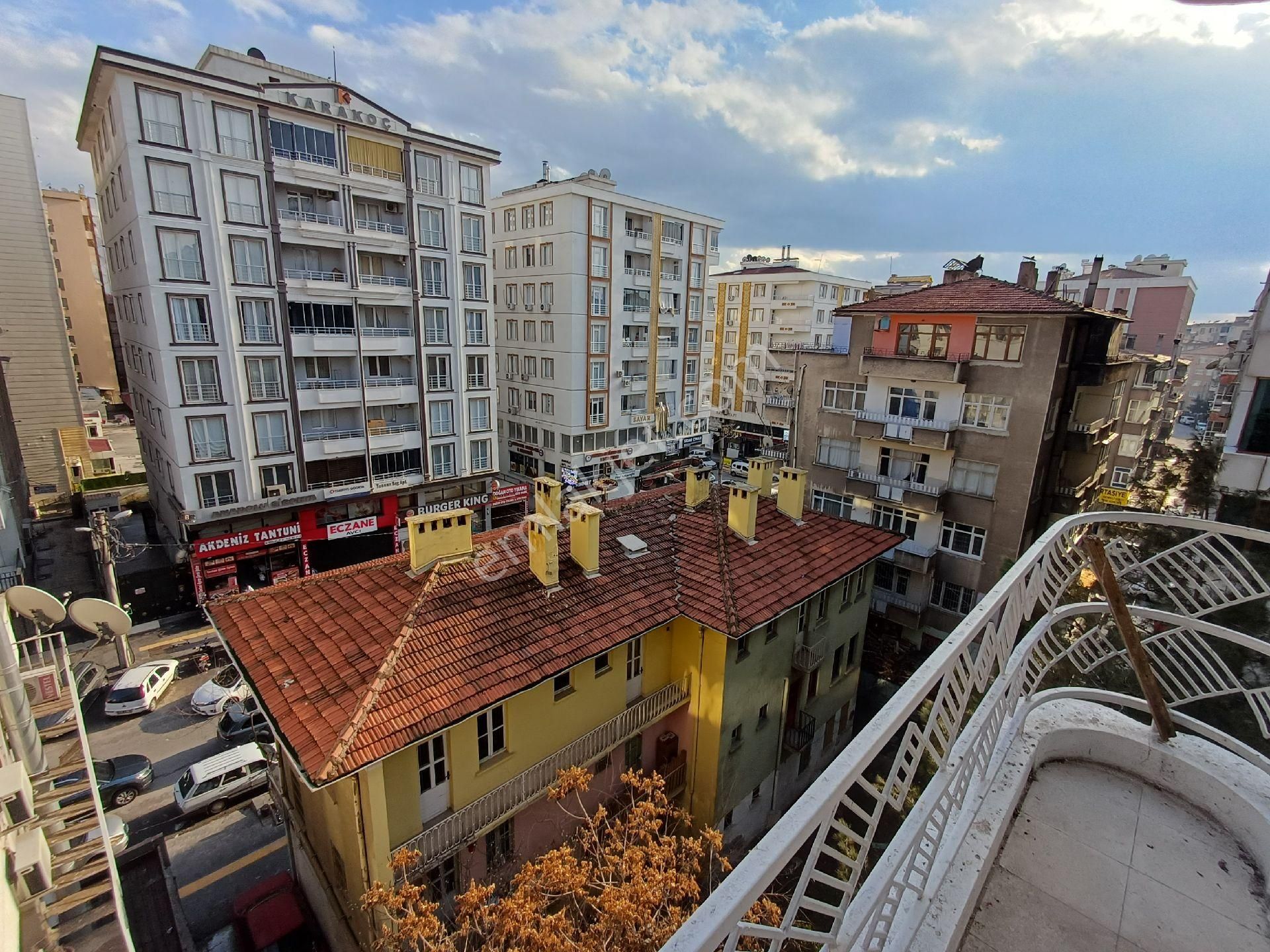 Kiralık 3+1 Ofis Ana Cadde Üzerinde Onur Pasajı Üstü - Görsel 21