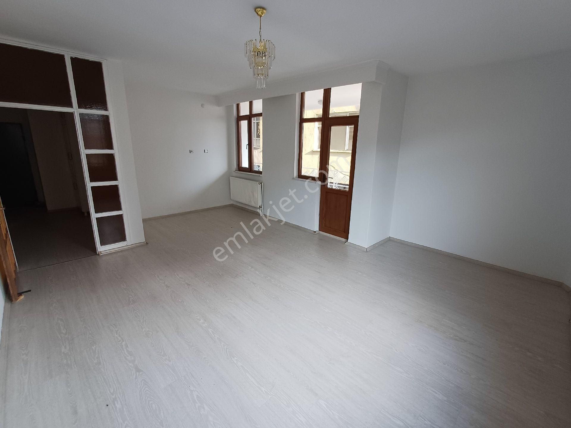 Kiralık 3+1 Ofis Ana Cadde Üzerinde Onur Pasajı Üstü - Görsel 7