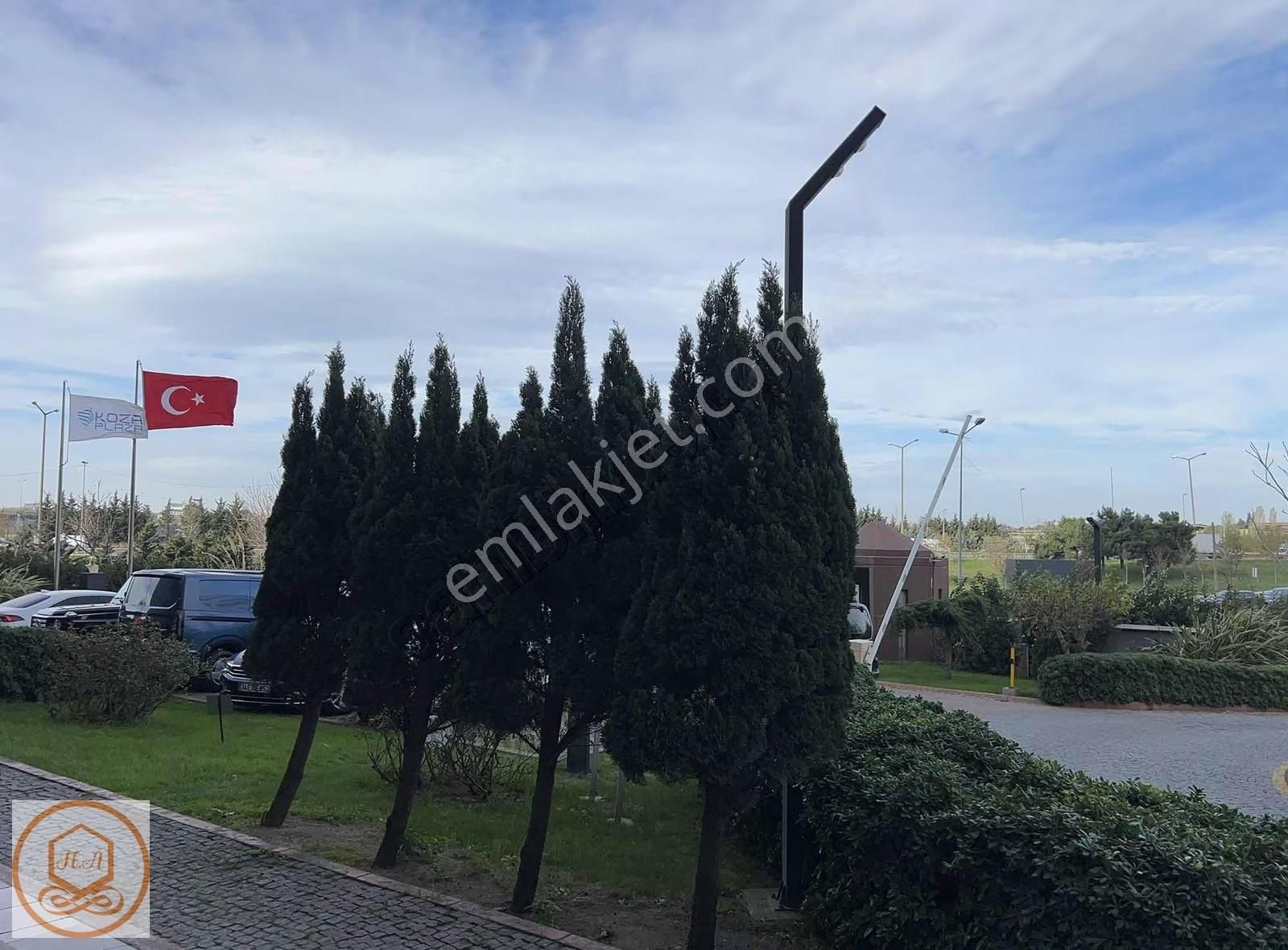 Tekstilkent Ticaret Merkezinde 160 M2