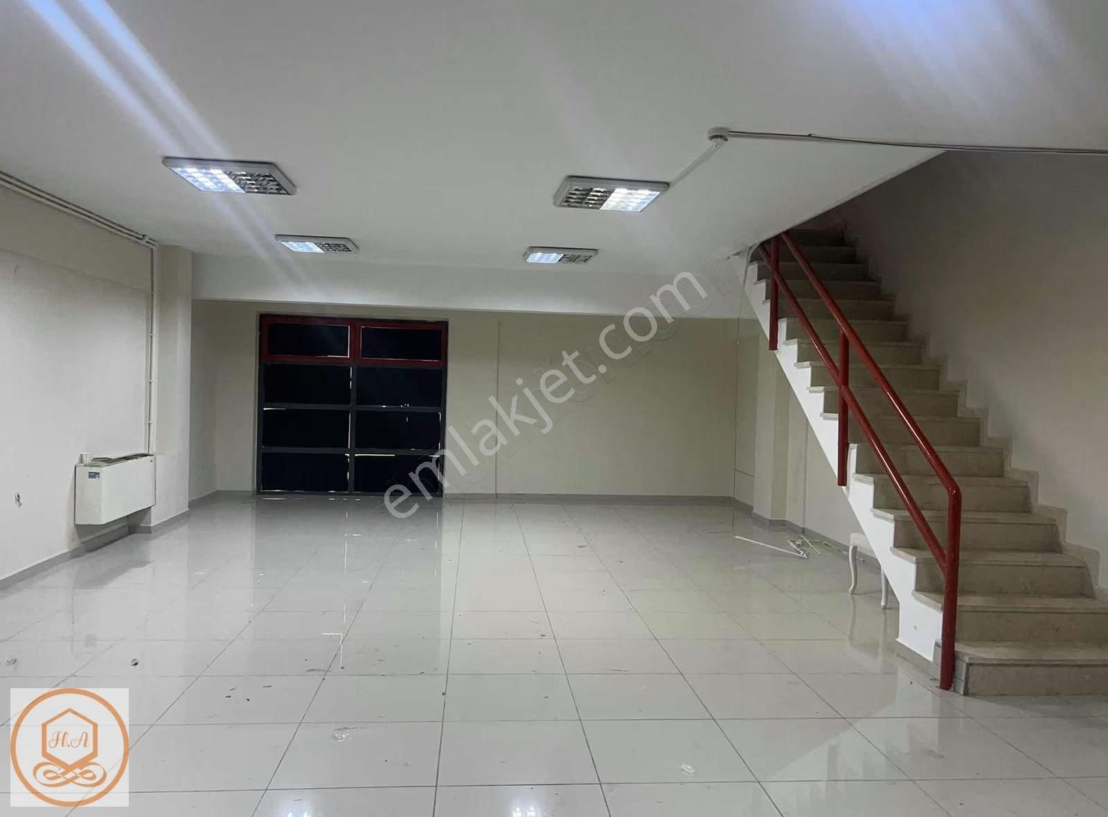 Tekstilkent Ticaret Merkezinde 160 M2 - Görsel 15