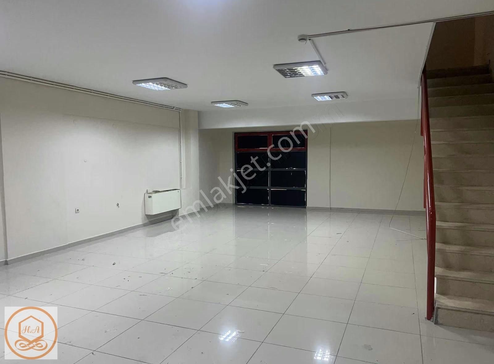 Tekstilkent Ticaret Merkezinde 160 M2 - Görsel 6