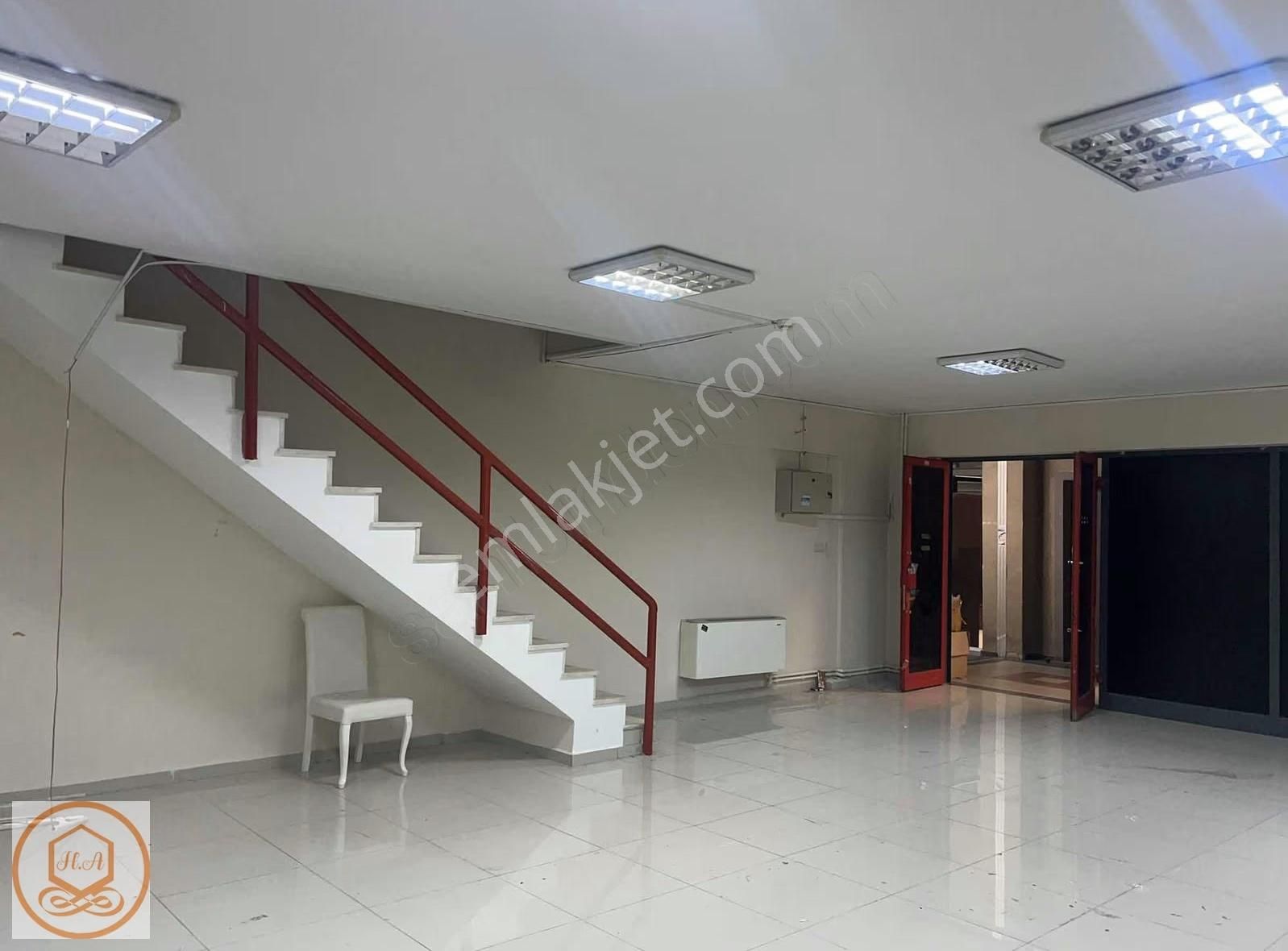 Tekstilkent Ticaret Merkezinde 160 M2 - Görsel 10