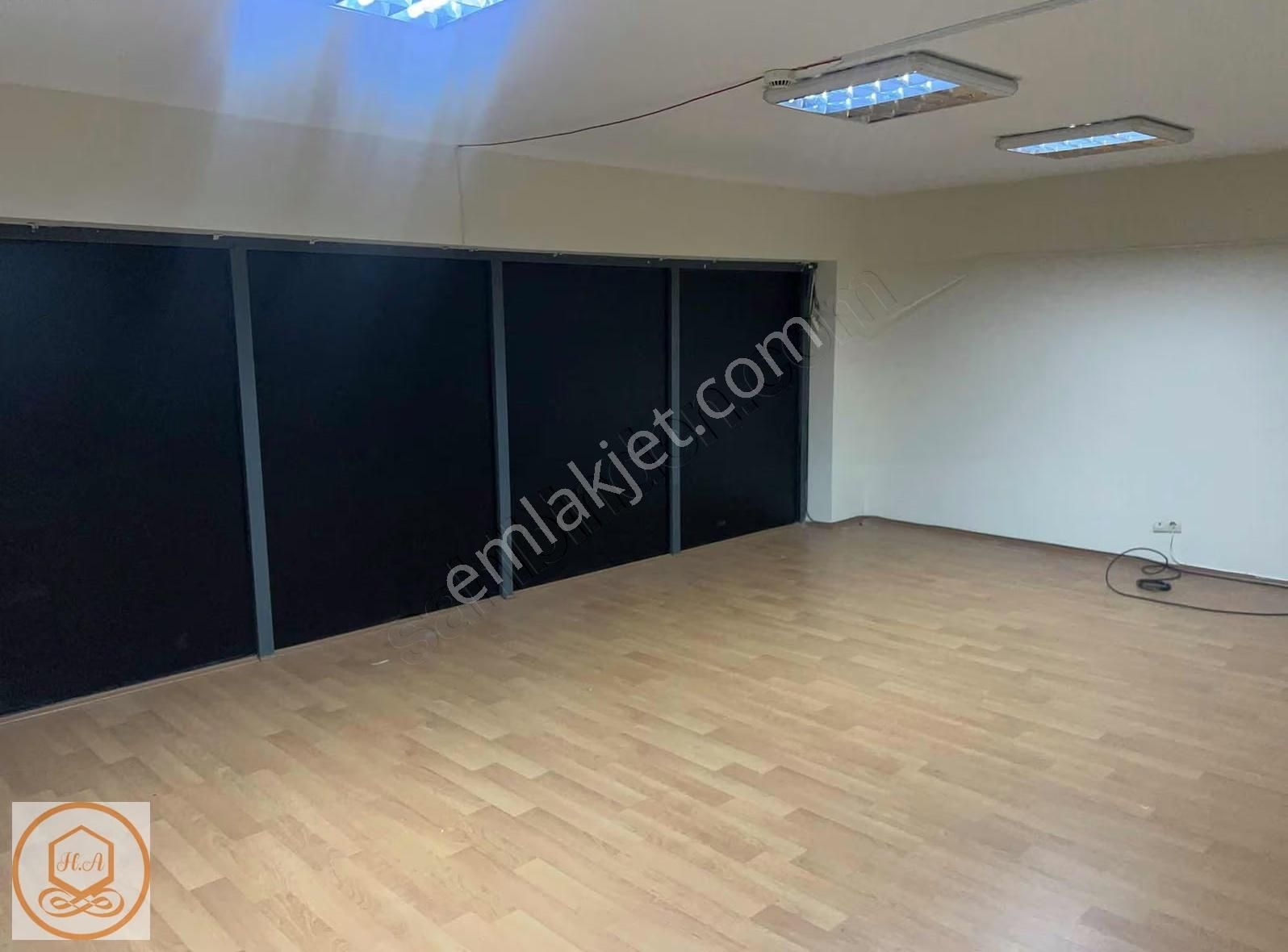 Tekstilkent Ticaret Merkezinde 160 M2 - Görsel 14