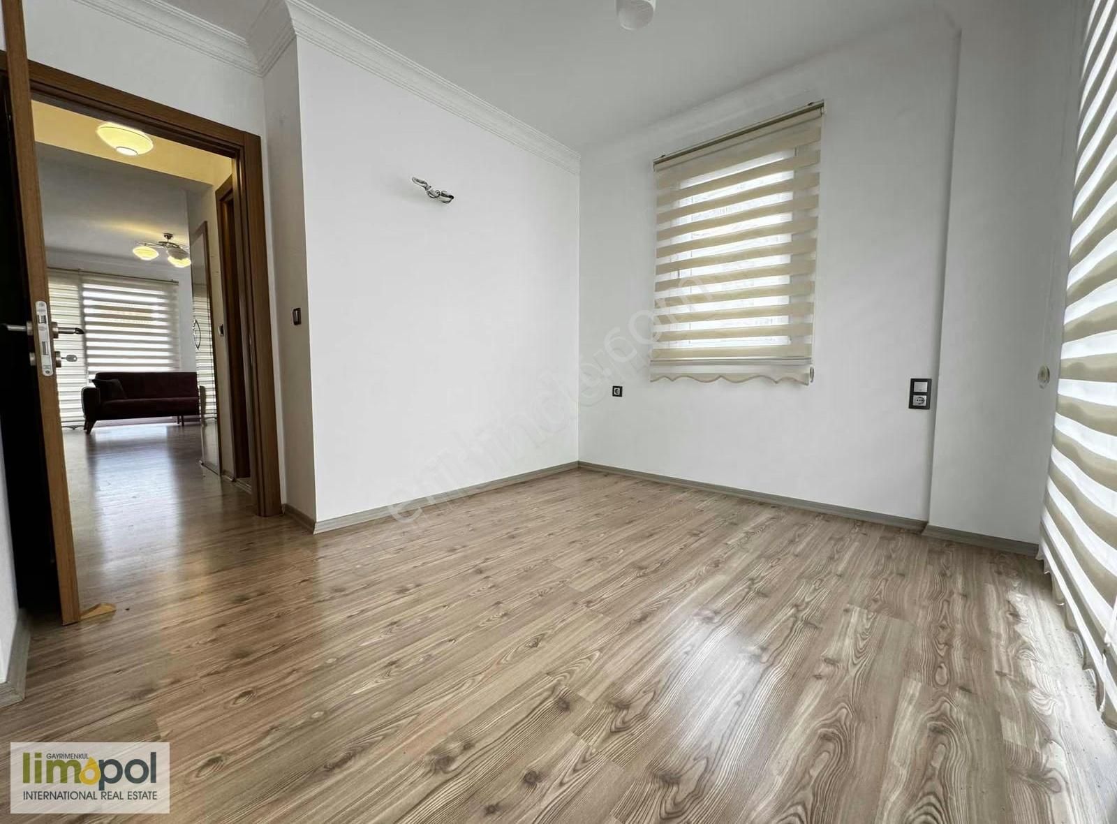 Taşyaka'da Prestijli Sitede Havuzlu 3+1 Dubleks Satılık Daire - Görsel 4