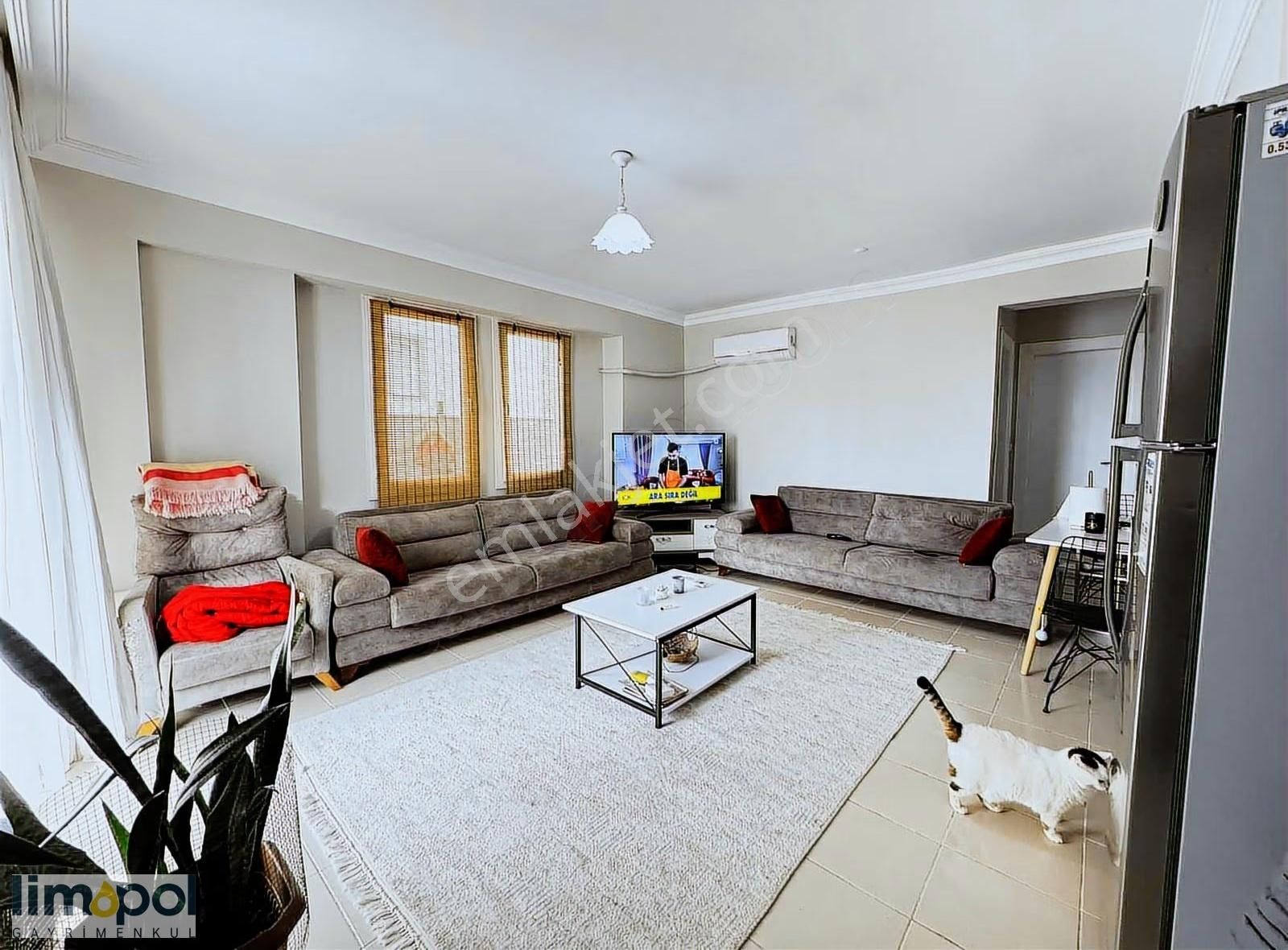 Patlangıçta Havuzlu Sitede 1+1 Satılık Daire! - Görsel 11